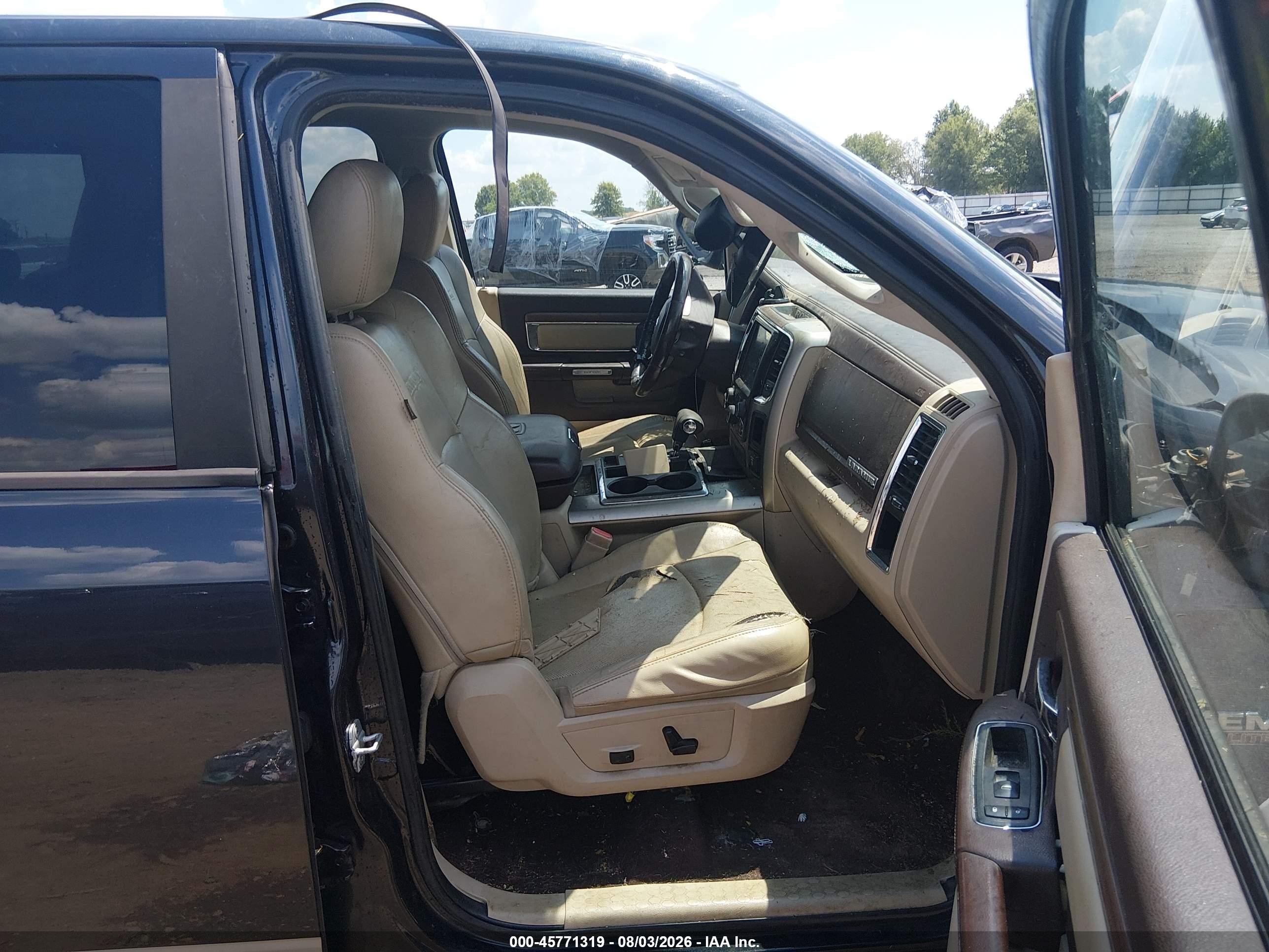 2013 Ram 1500 Laramie Black vin: 1C6RR7JT5DS669574
