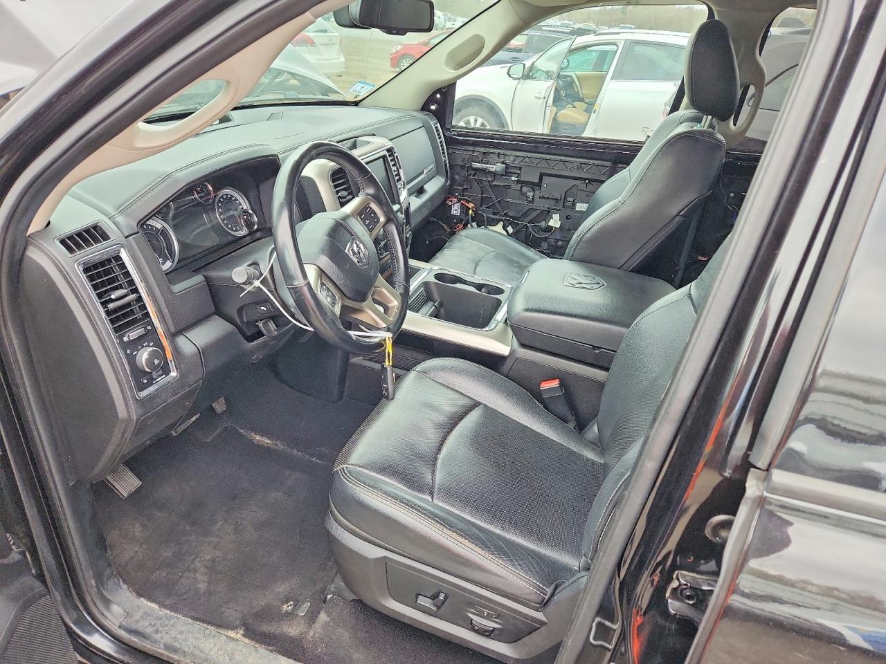 2016 Ram 1500 Laramie Black vin: 1C6RR7JT7GS328536