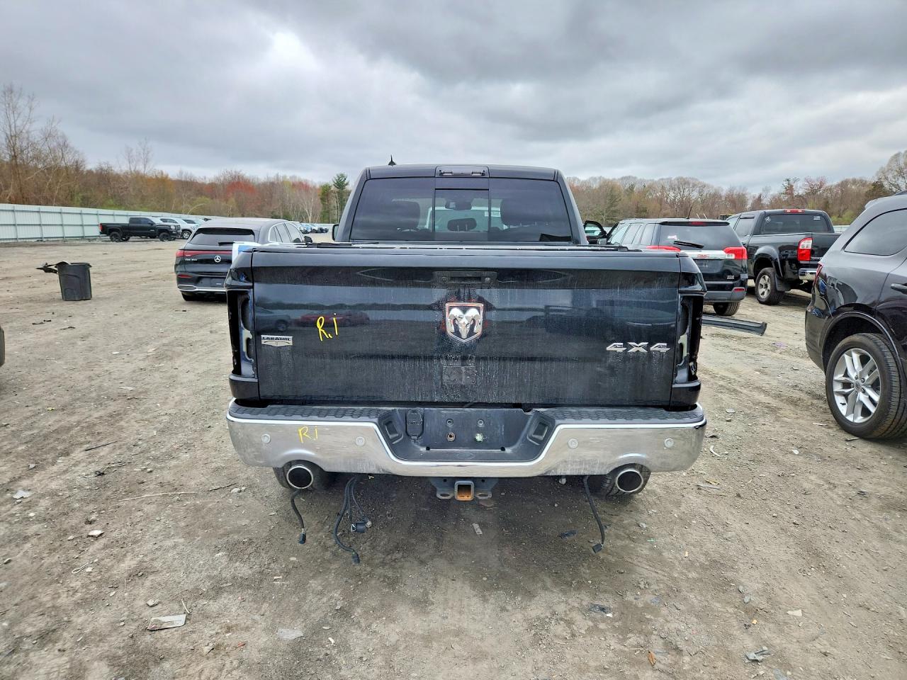 2016 Ram 1500 Laramie Black vin: 1C6RR7JT7GS328536
