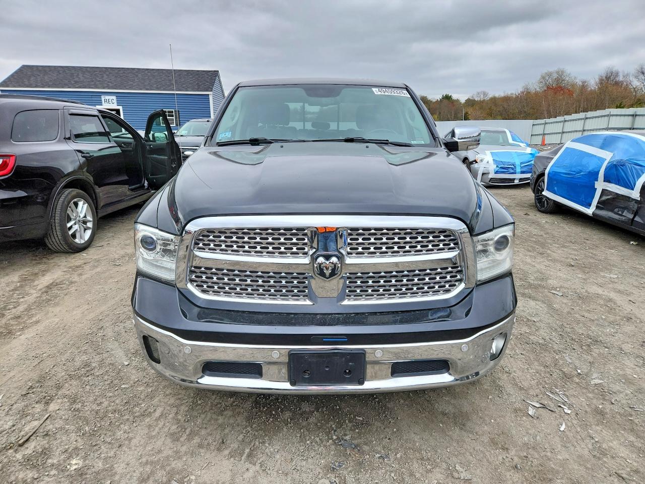 2016 Ram 1500 Laramie Black vin: 1C6RR7JT7GS328536