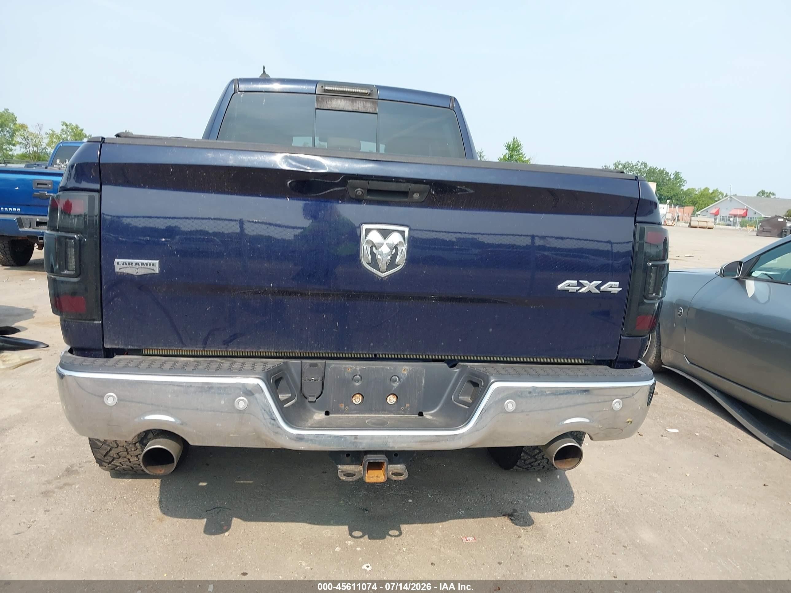 2014 Ram 1500 Laramie Dark Blue vin: 1C6RR7JT8ES234940