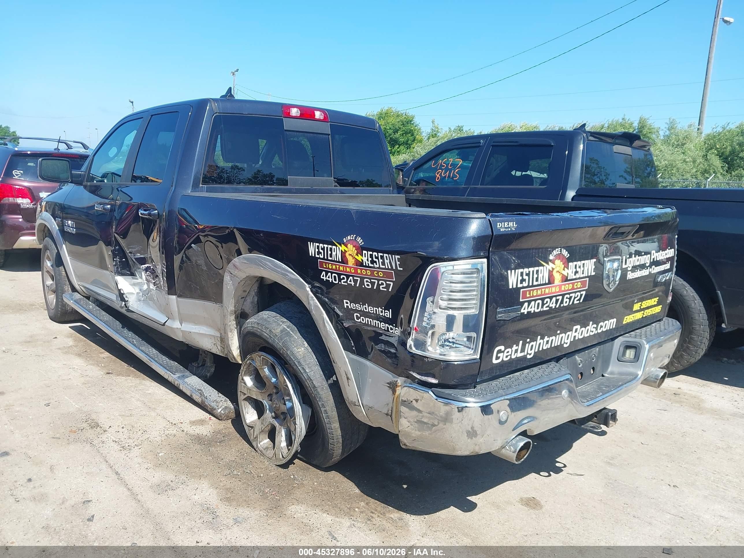 2015 Ram 1500 Laramie Gray vin: 1C6RR7JTXFS573801