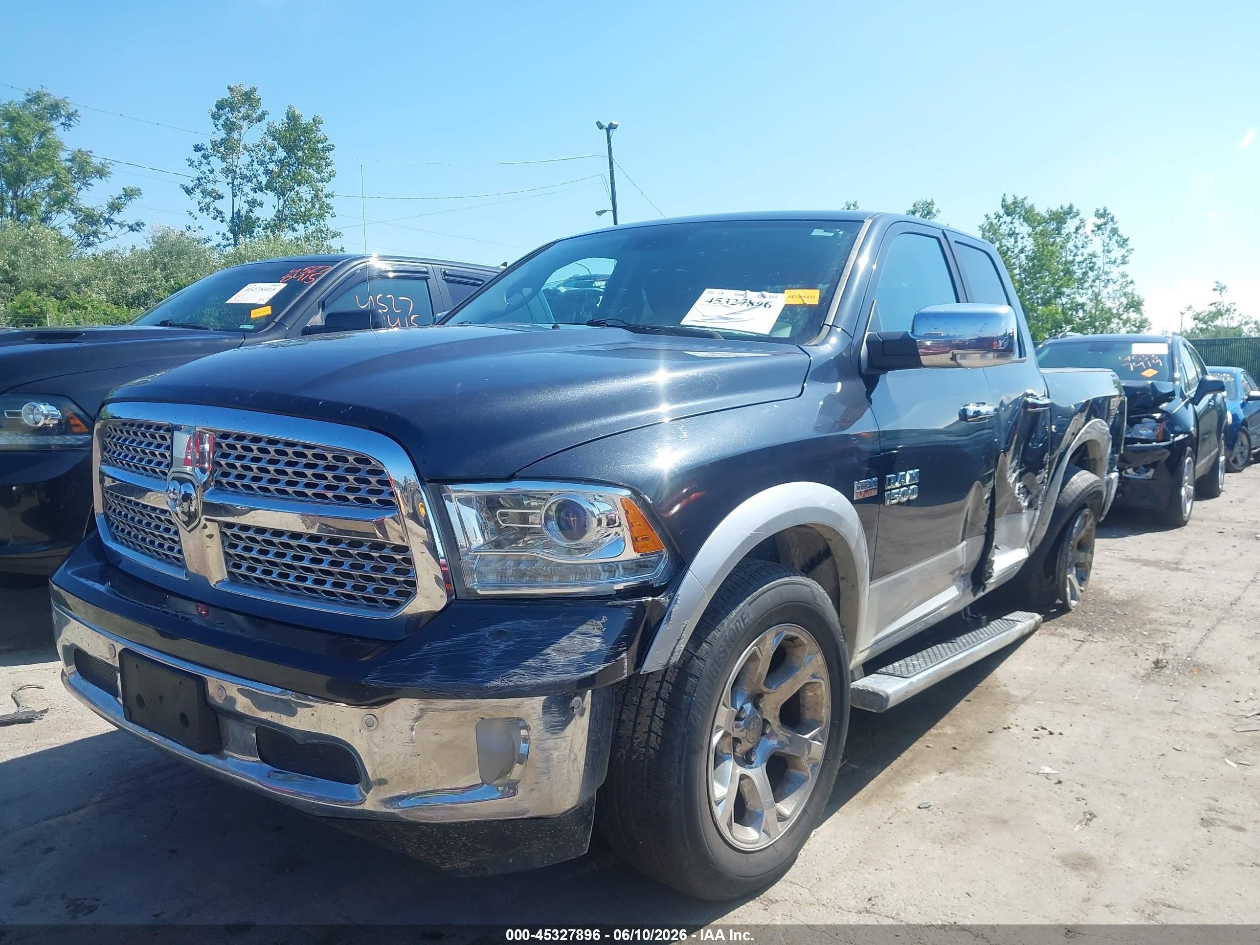 2015 Ram 1500 Laramie Gray vin: 1C6RR7JTXFS573801