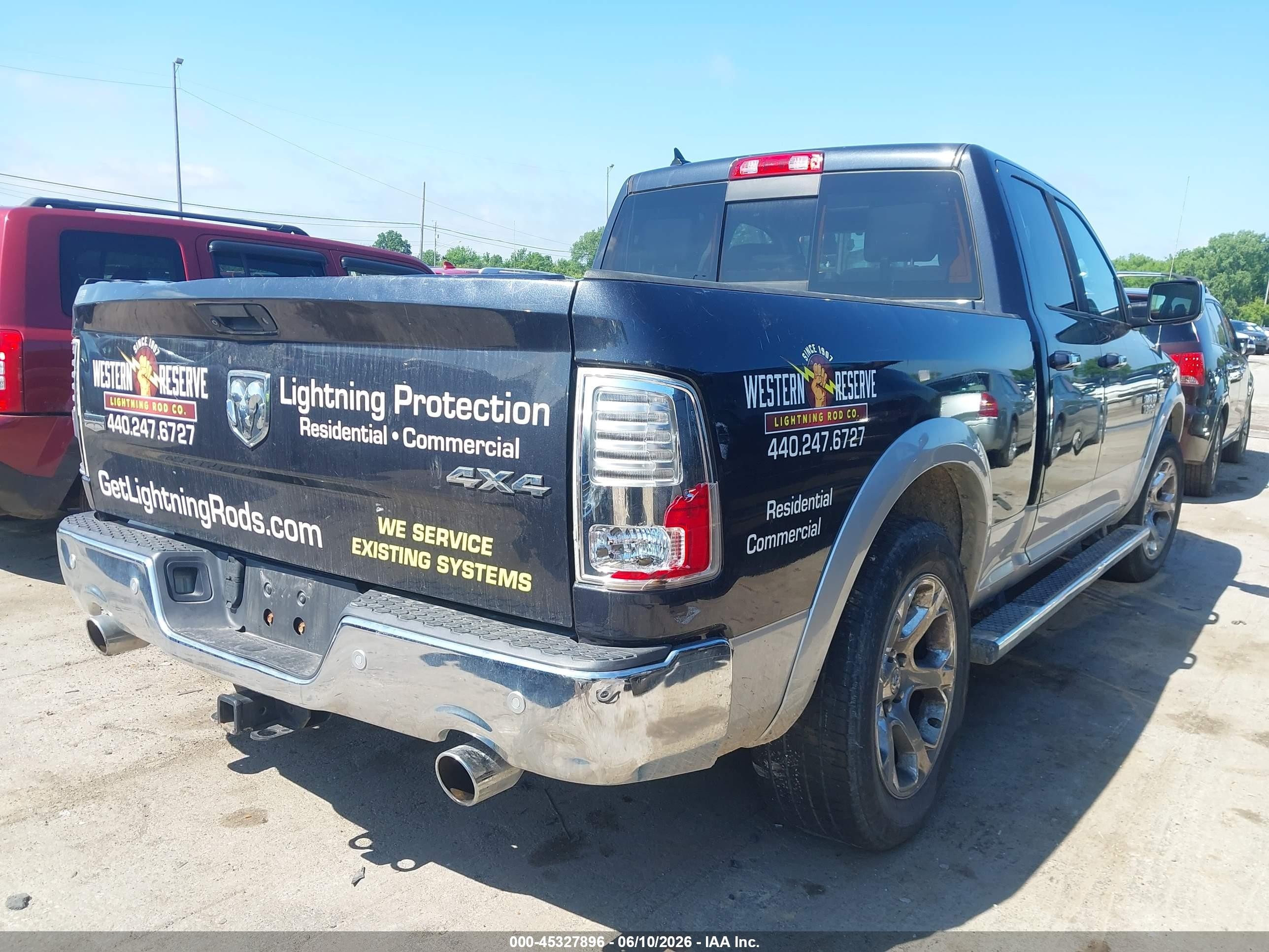 2015 Ram 1500 Laramie Gray vin: 1C6RR7JTXFS573801