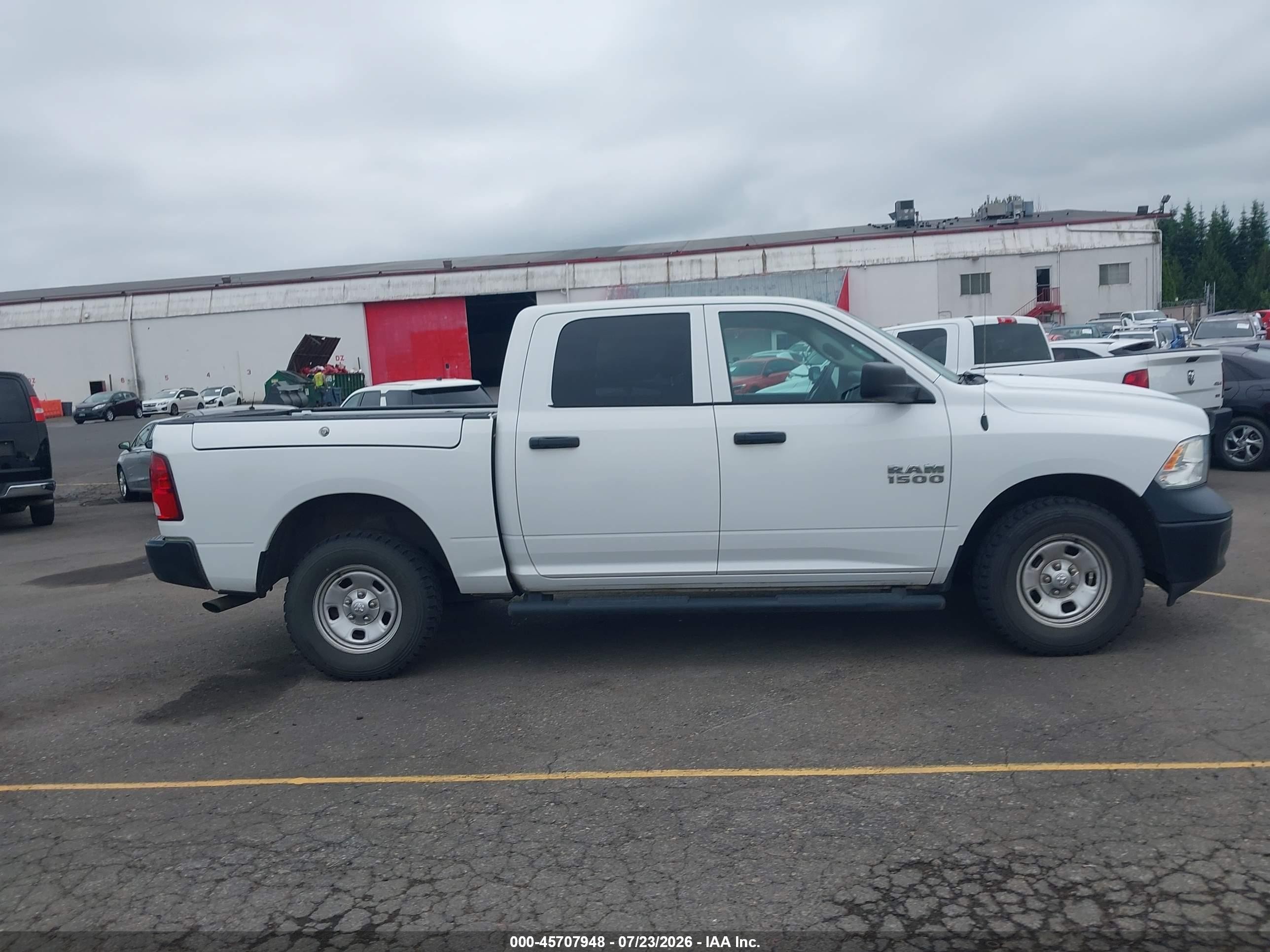 2018 Ram 1500 Tradesman  4x4 5'7 Box White vin: 1C6RR7KG0JS297266