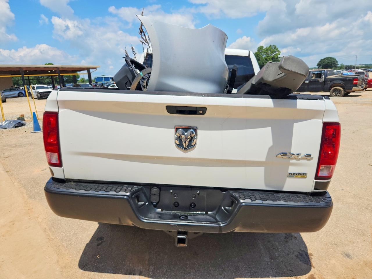 2013 Ram 1500 St White vin: 1C6RR7KG1DS678659