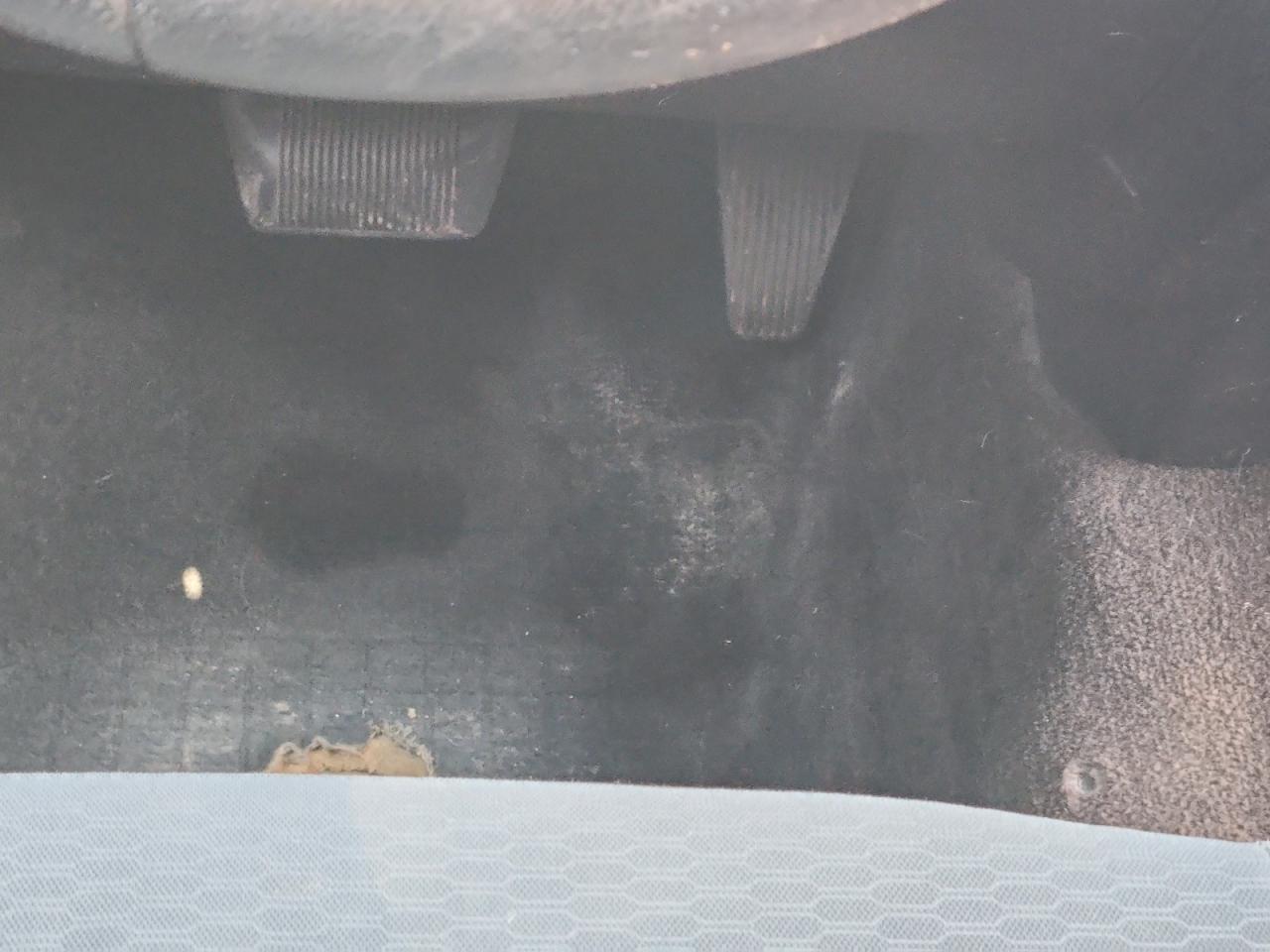 2013 Ram 1500 St White vin: 1C6RR7KG1DS678659 Damage: Left Front Carpet, Torn, > 12 Inches