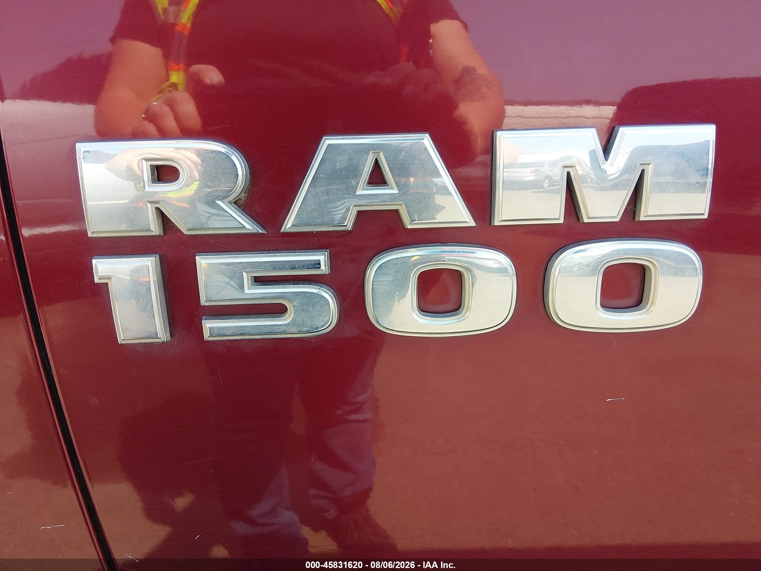 2018 Ram 1500 Tradesman  4x4 5'7 Box Silver vin: 1C6RR7KG1JS106163
