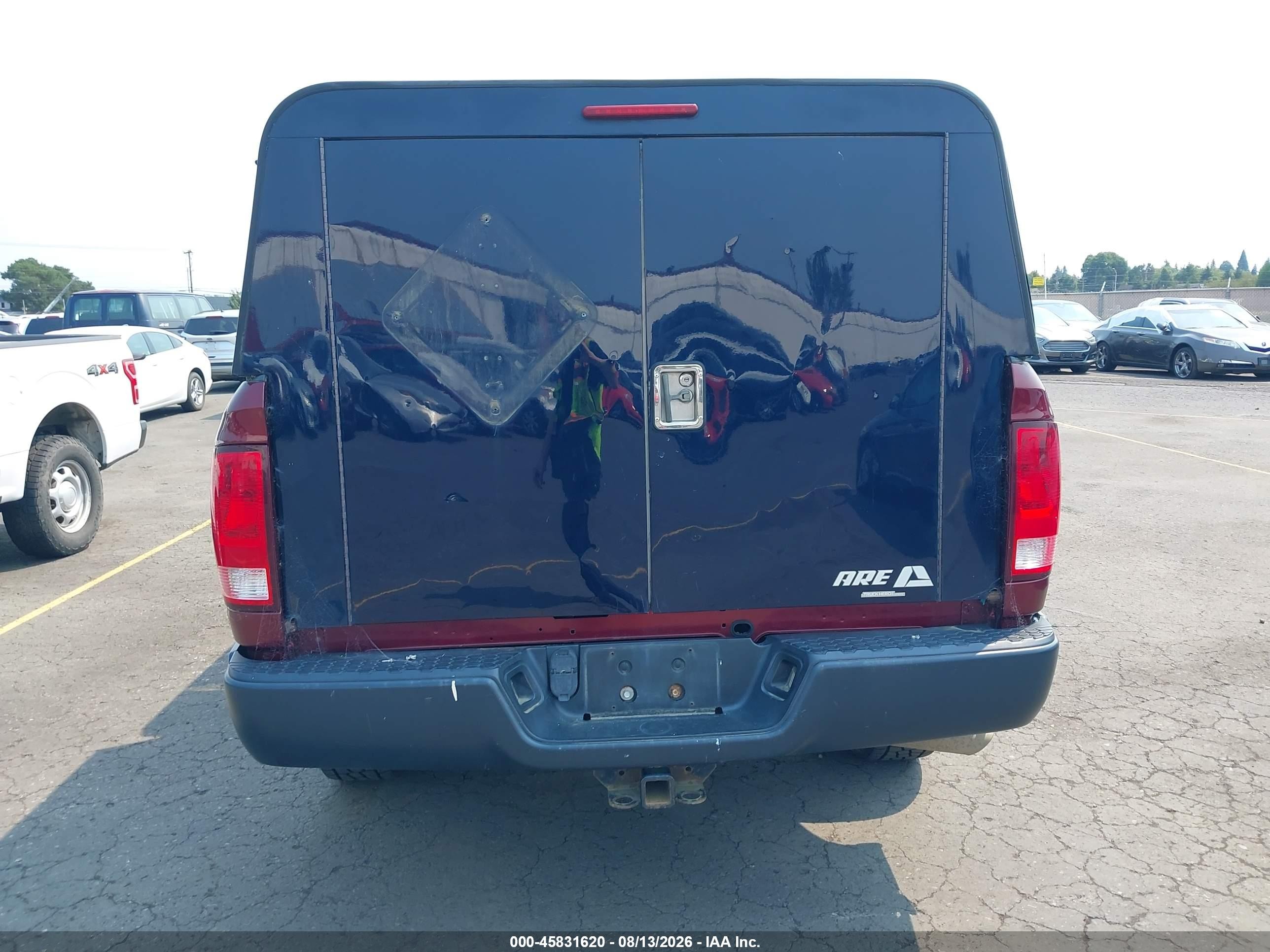 2018 Ram 1500 Tradesman  4x4 5'7 Box Silver vin: 1C6RR7KG1JS106163