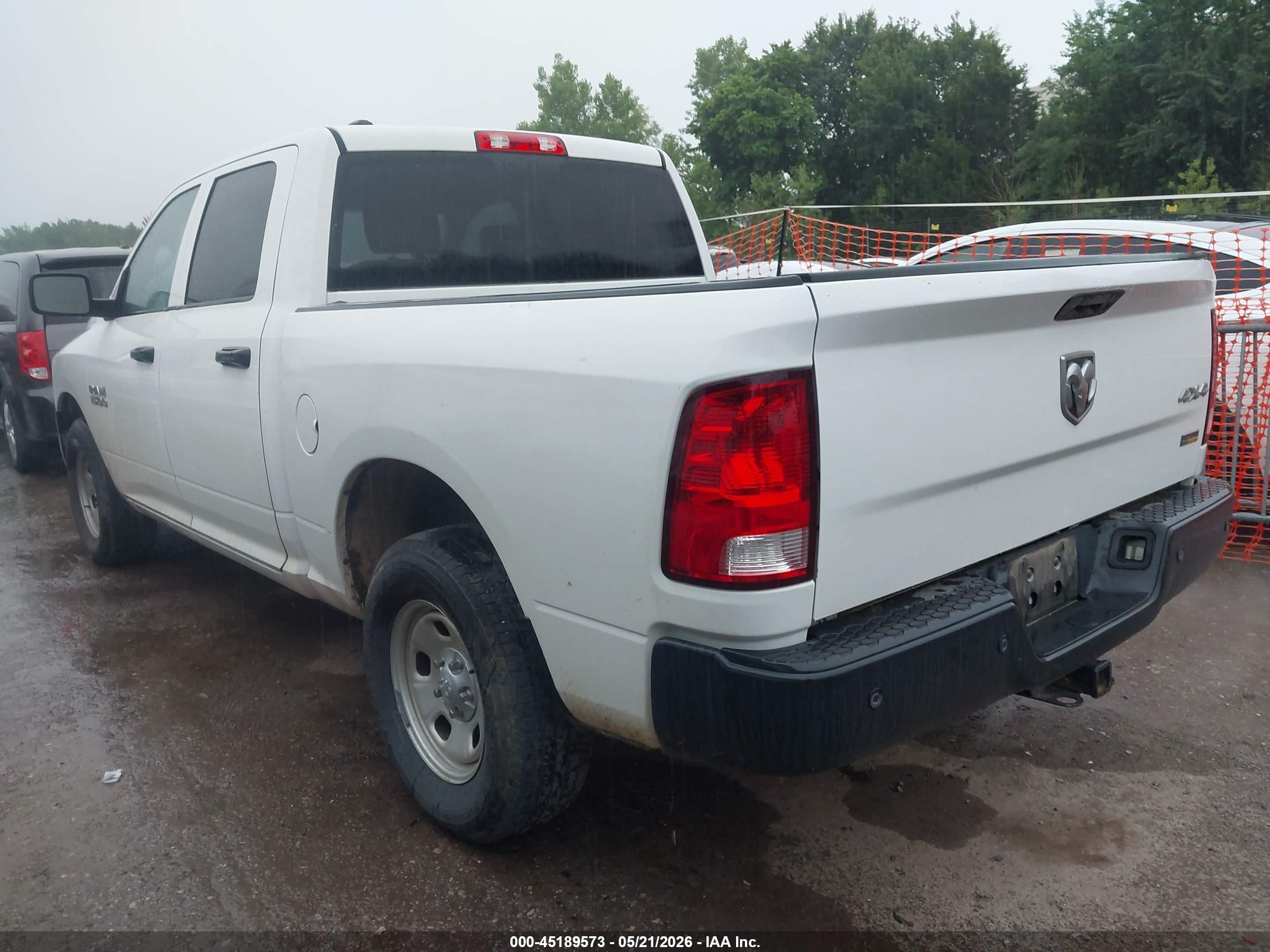 2016 Ram 1500 Tradesman White vin: 1C6RR7KG3GS362569