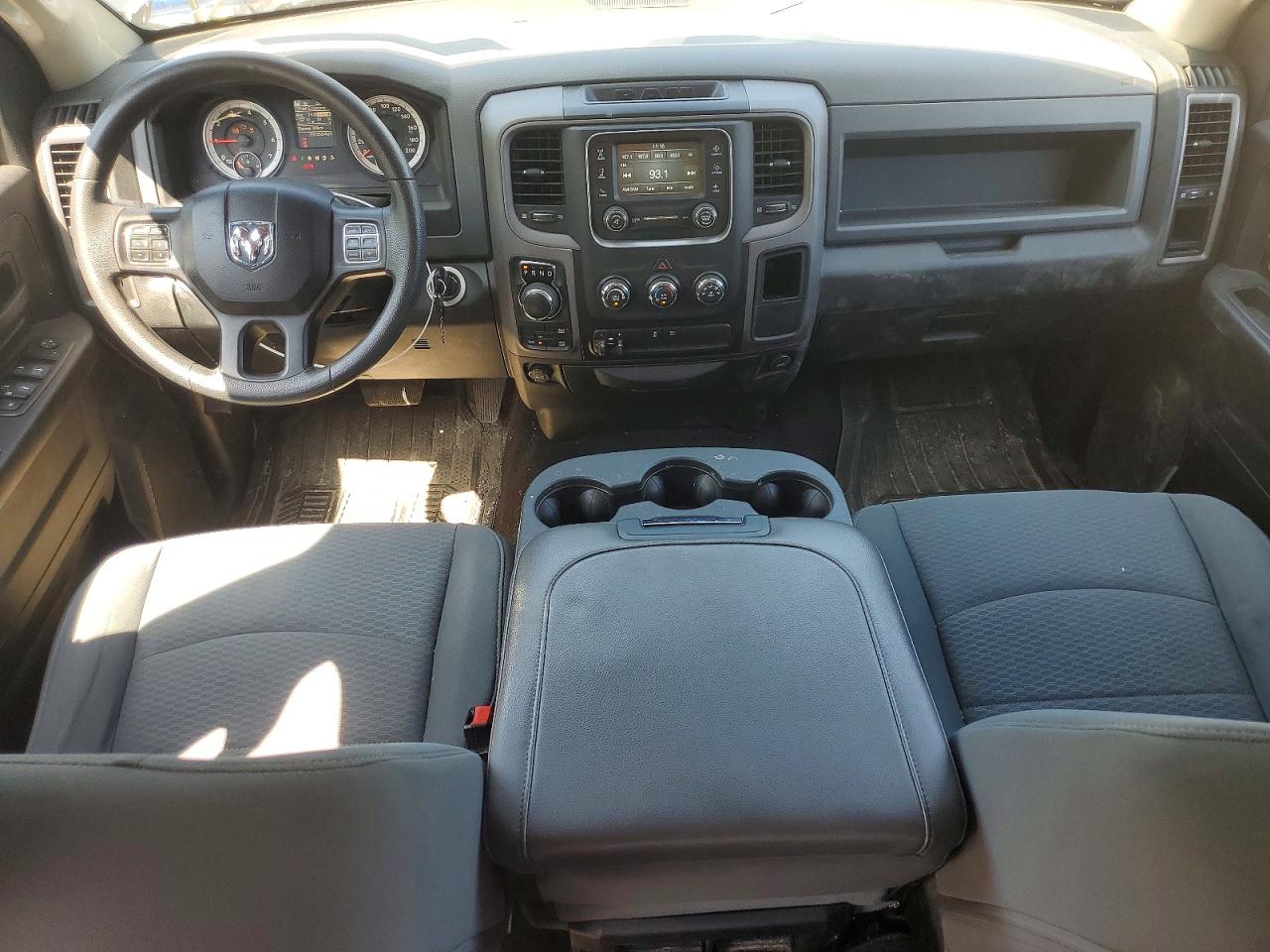 2014 Ram 1500 St Серый vin: 1C6RR7KG4ES269816