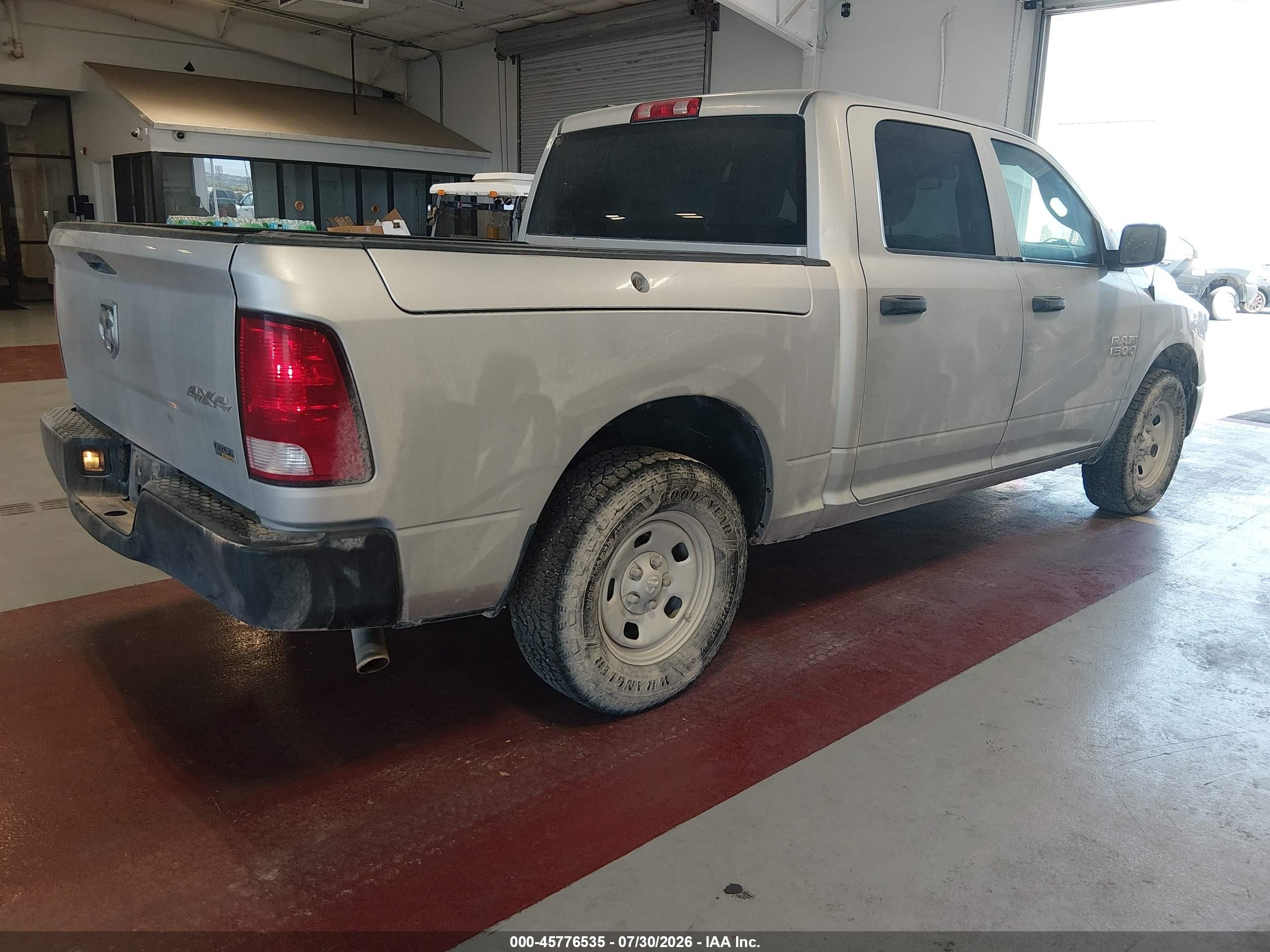 2017 Ram 1500   Silver vin: 1C6RR7KG4HS776641
