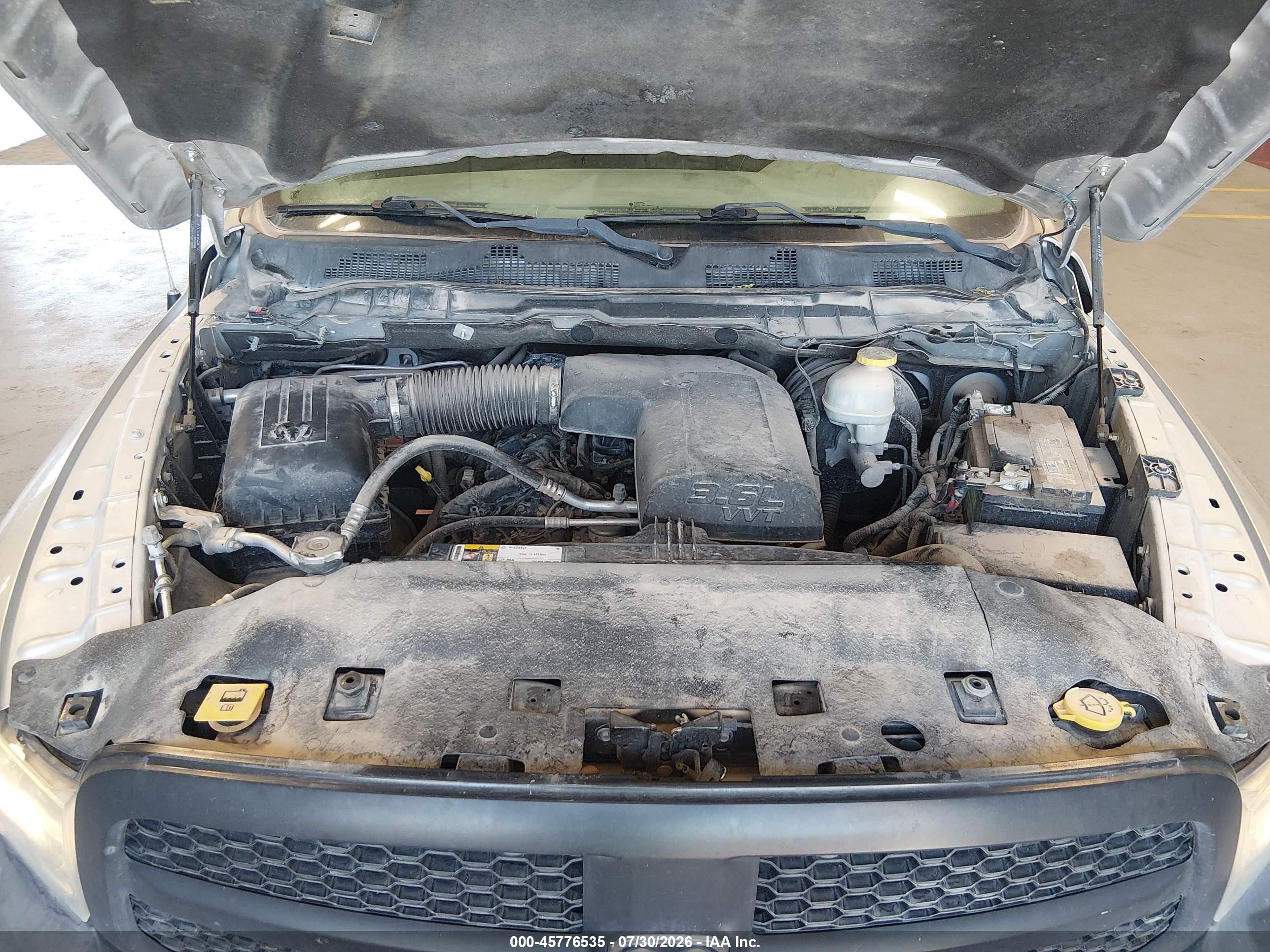 2017 Ram 1500   Silver vin: 1C6RR7KG4HS776641