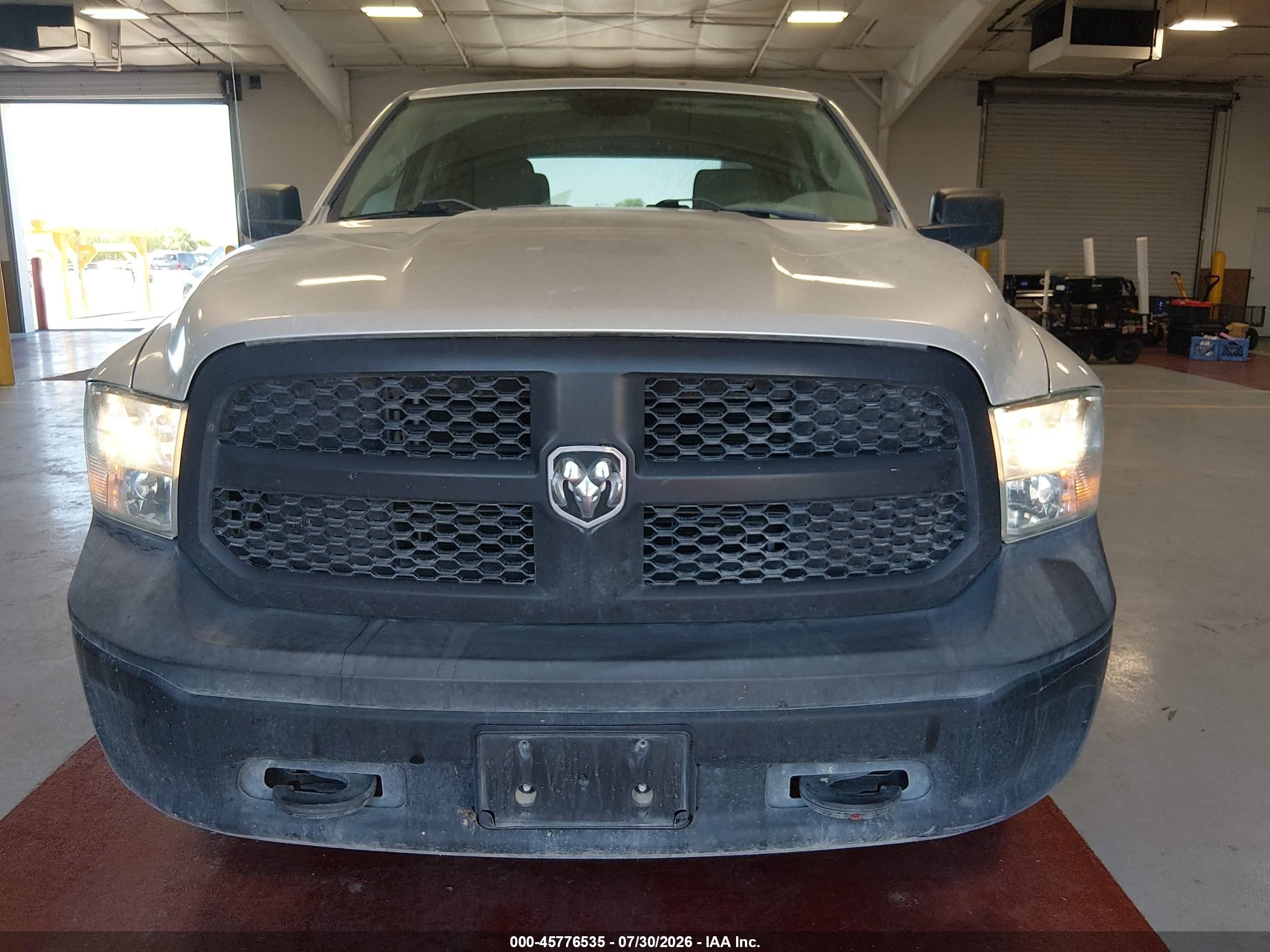 2017 Ram 1500   Silver vin: 1C6RR7KG4HS776641