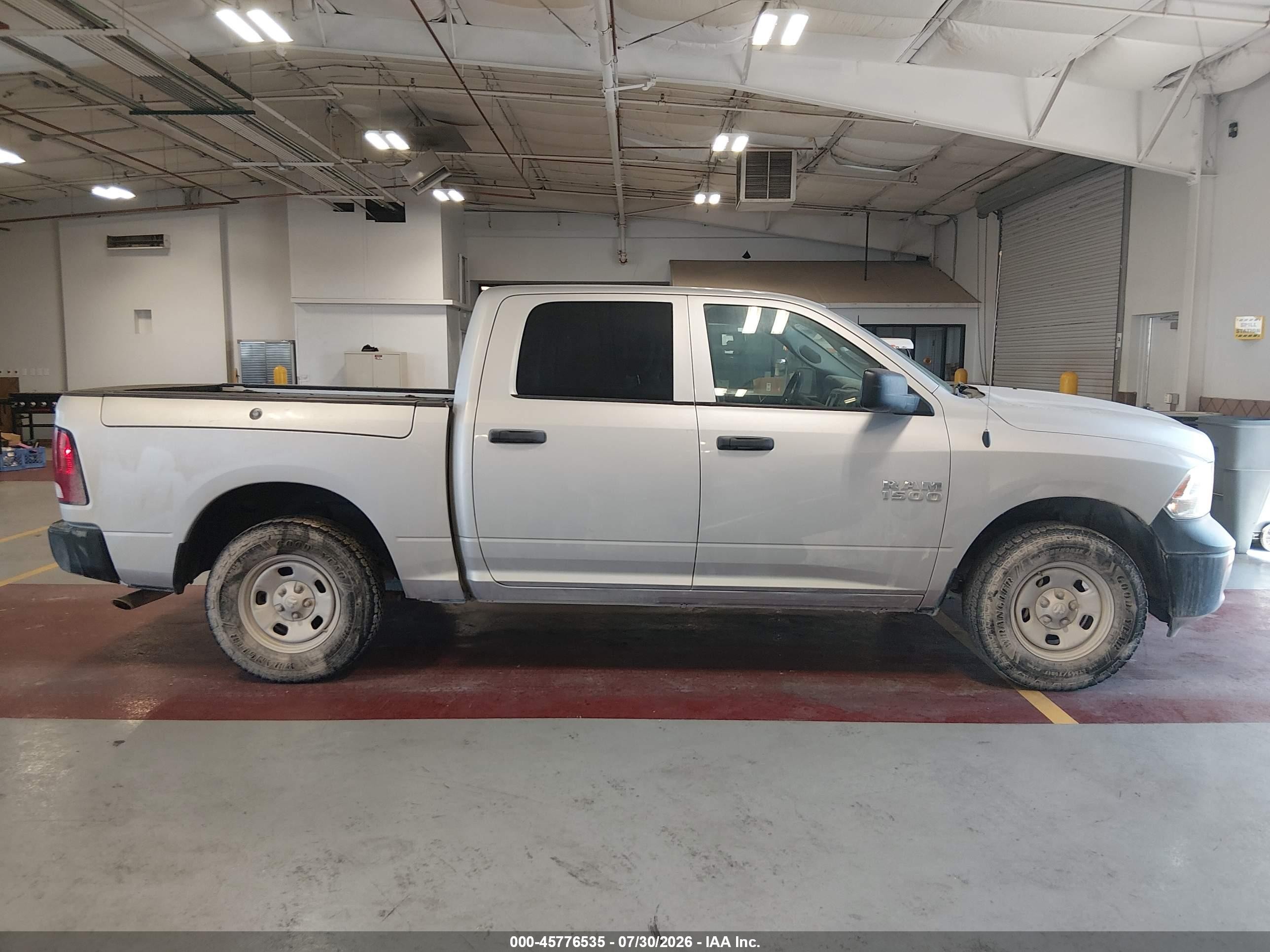 2017 Ram 1500   Silver vin: 1C6RR7KG4HS776641