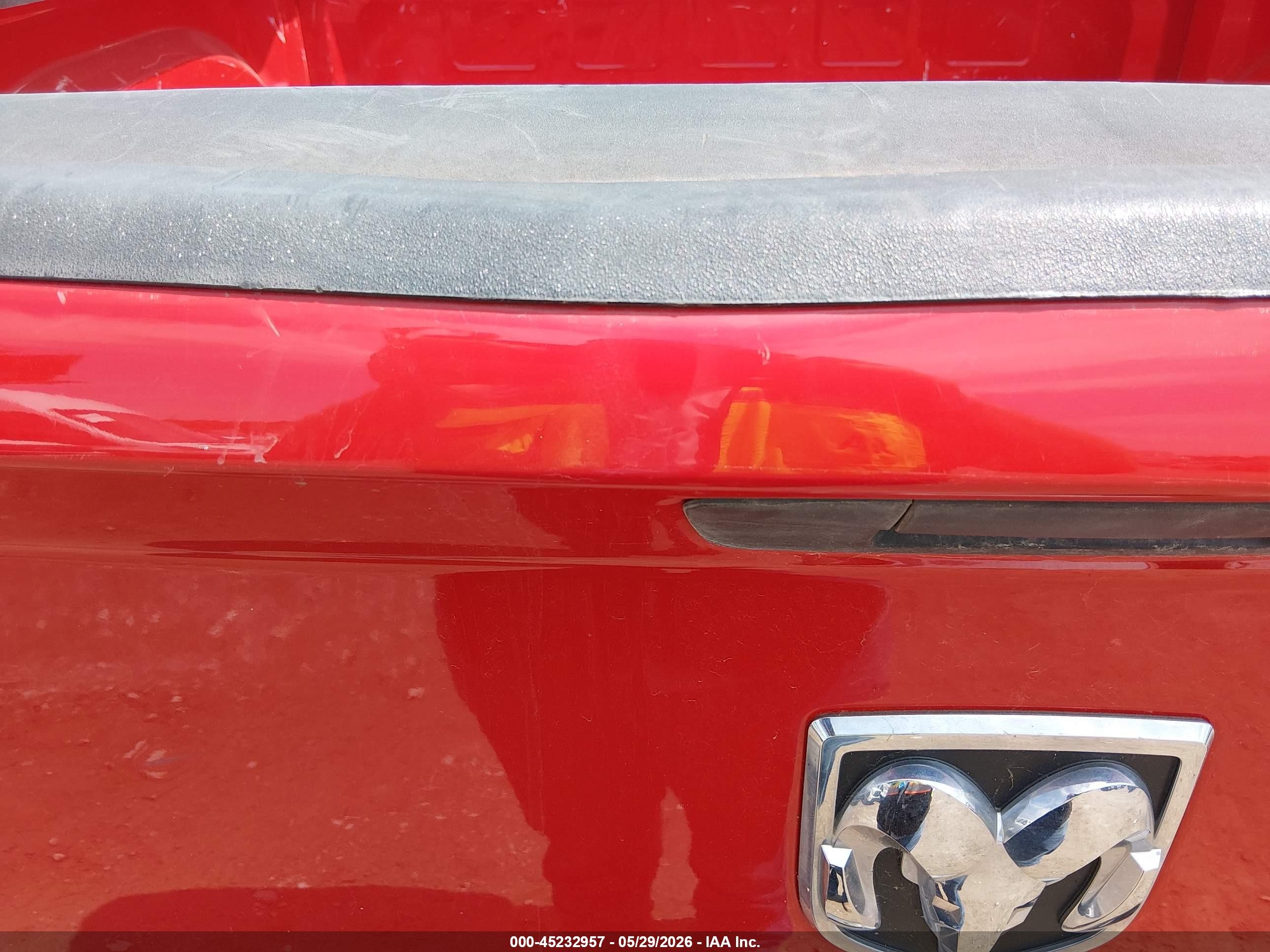 2016 Ram 1500 Tradesman Red vin: 1C6RR7KG5GS362525