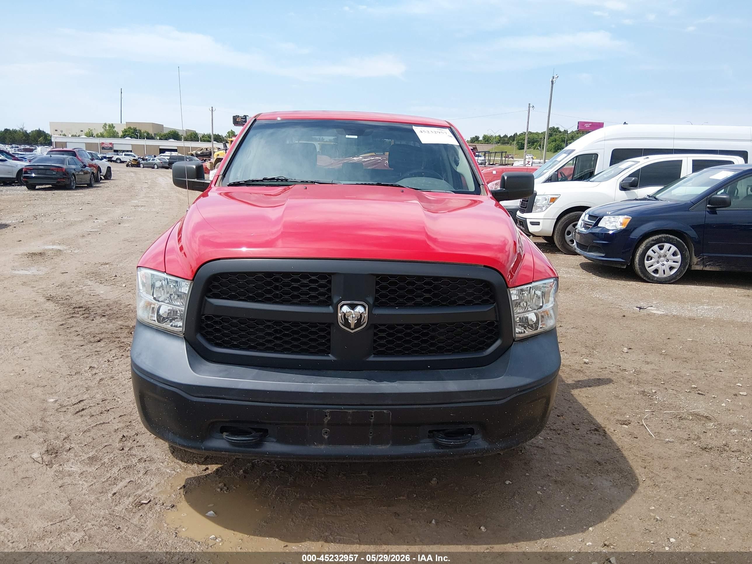 2016 Ram 1500 Tradesman Red vin: 1C6RR7KG5GS362525