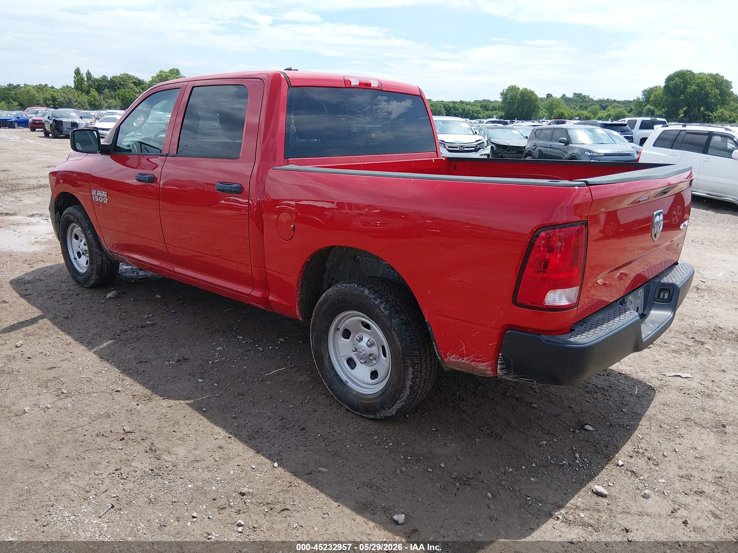 2016 Ram 1500 Tradesman Red vin: 1C6RR7KG5GS362525
