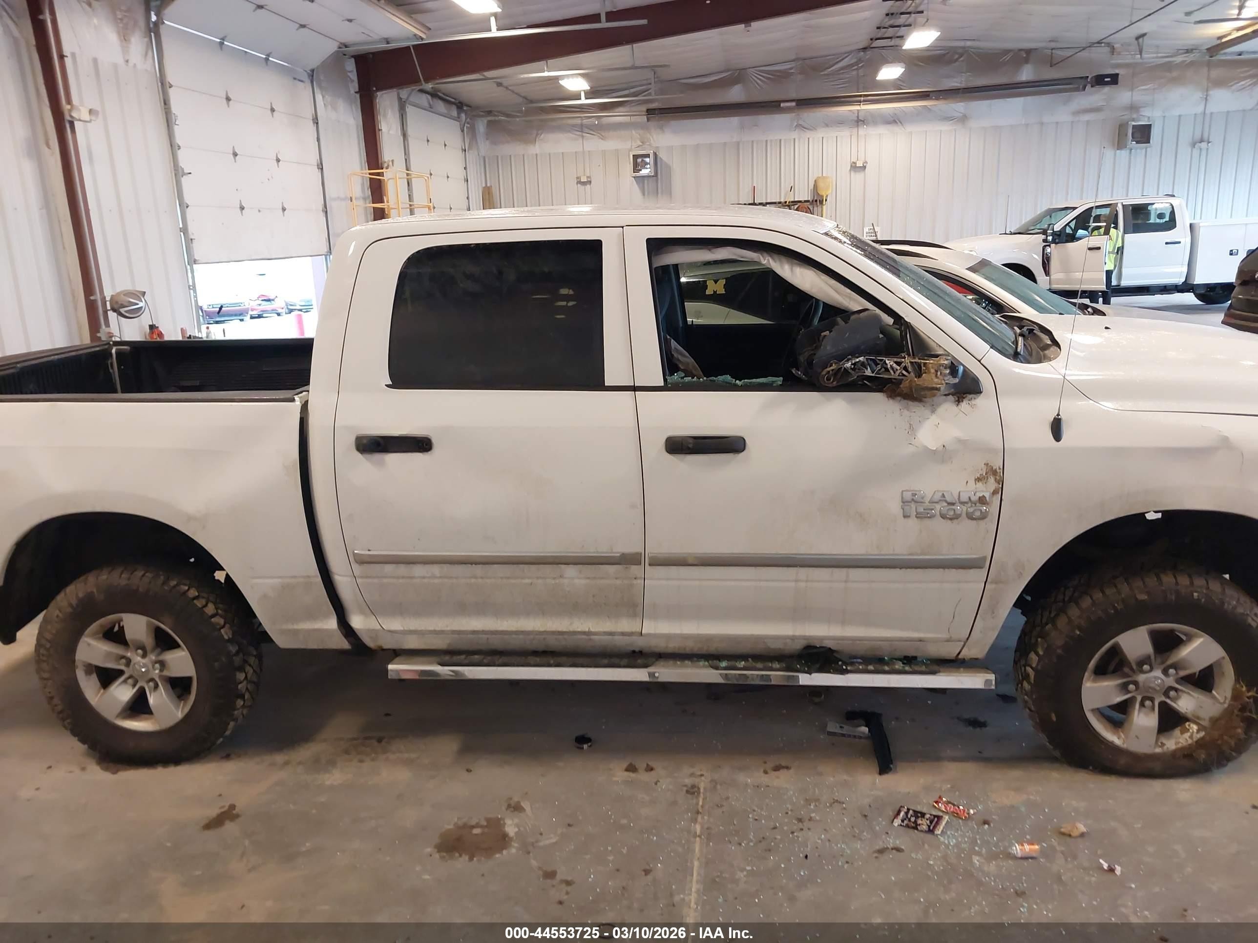 2014 Ram 1500 St White vin: 1C6RR7KG7ES436380