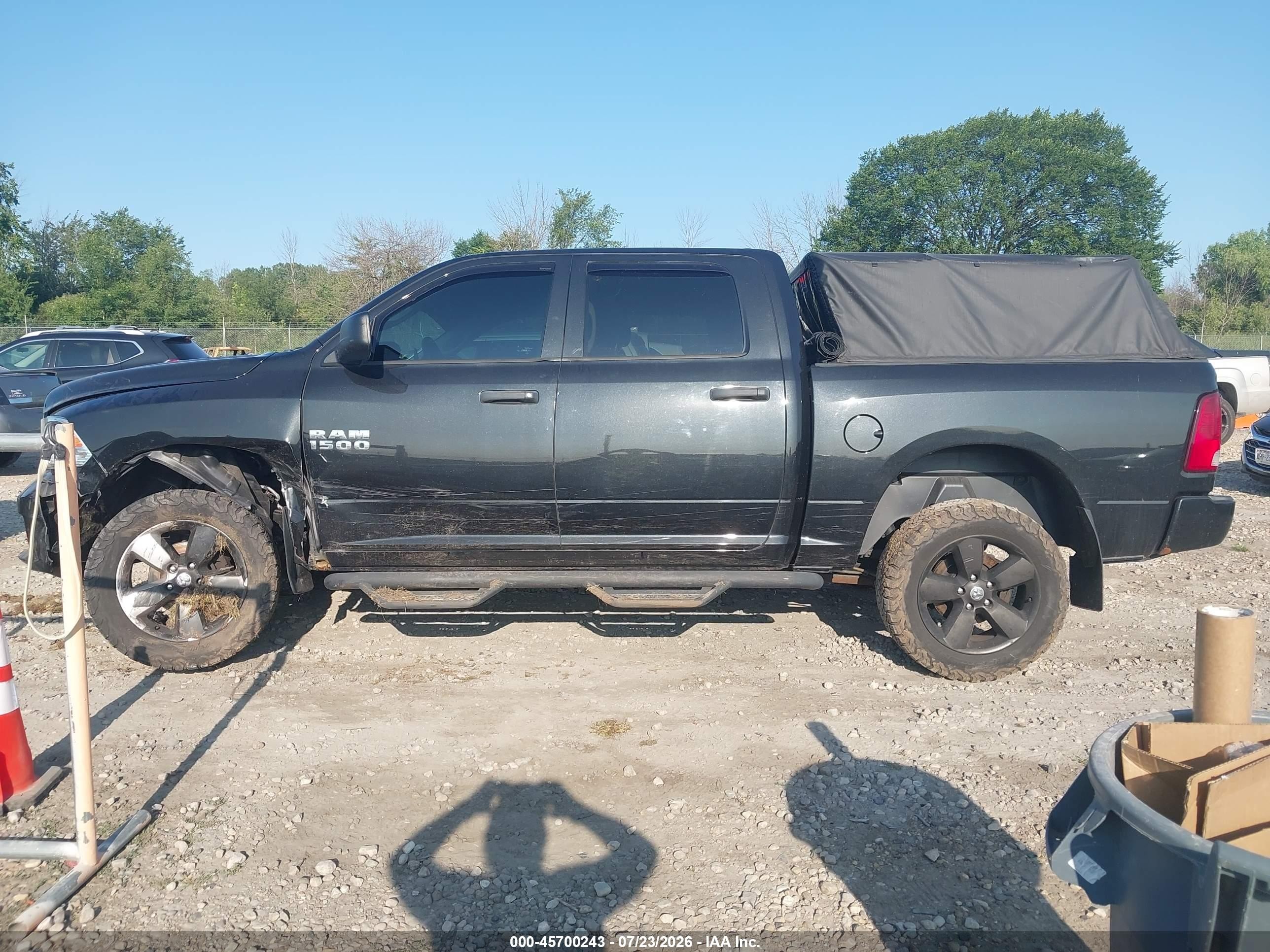 2015 Ram 1500 Express Black vin: 1C6RR7KG7FS618131
