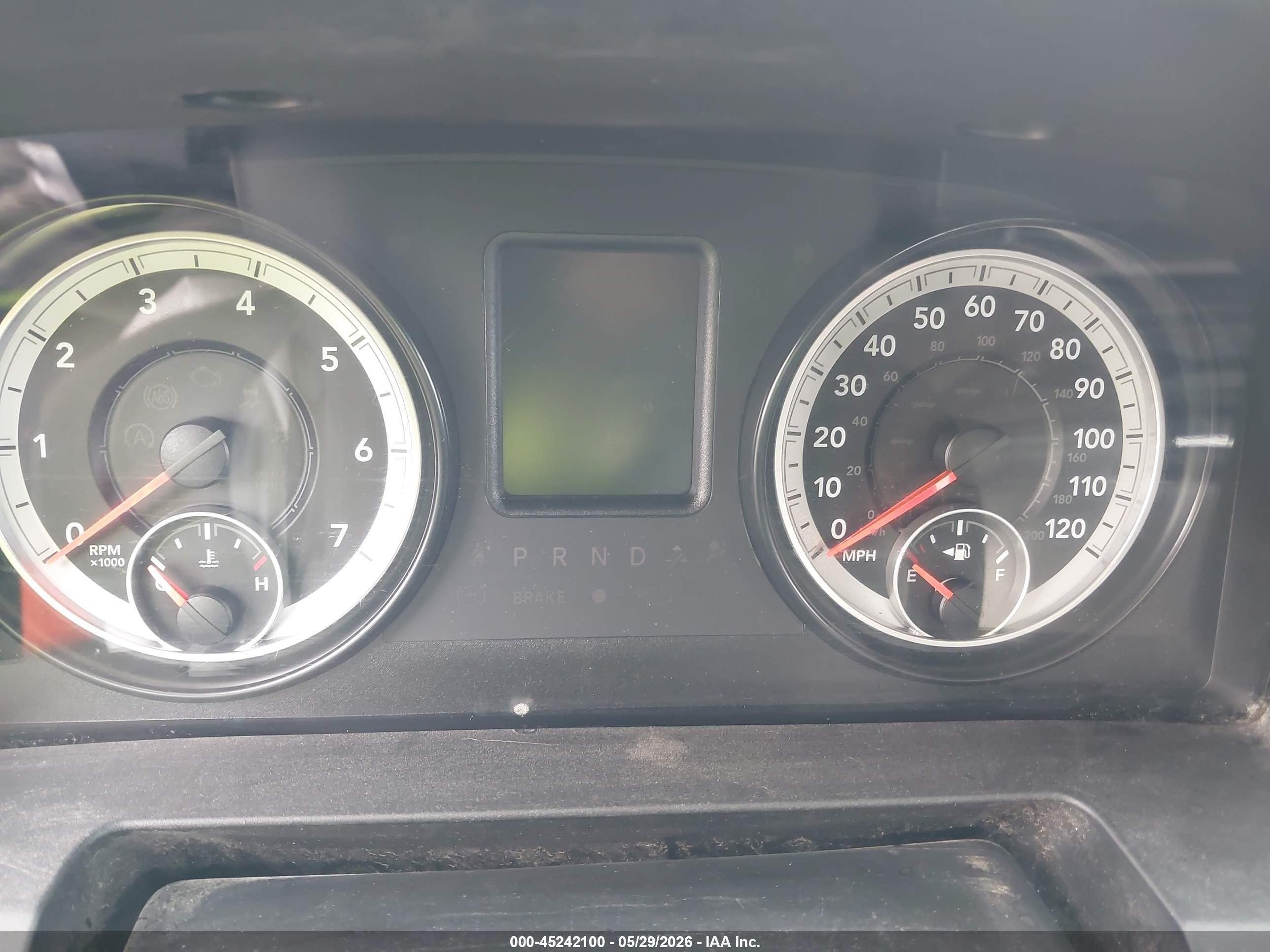 2015 Ram 1500 Express Белый vin: 1C6RR7KG7FS699065