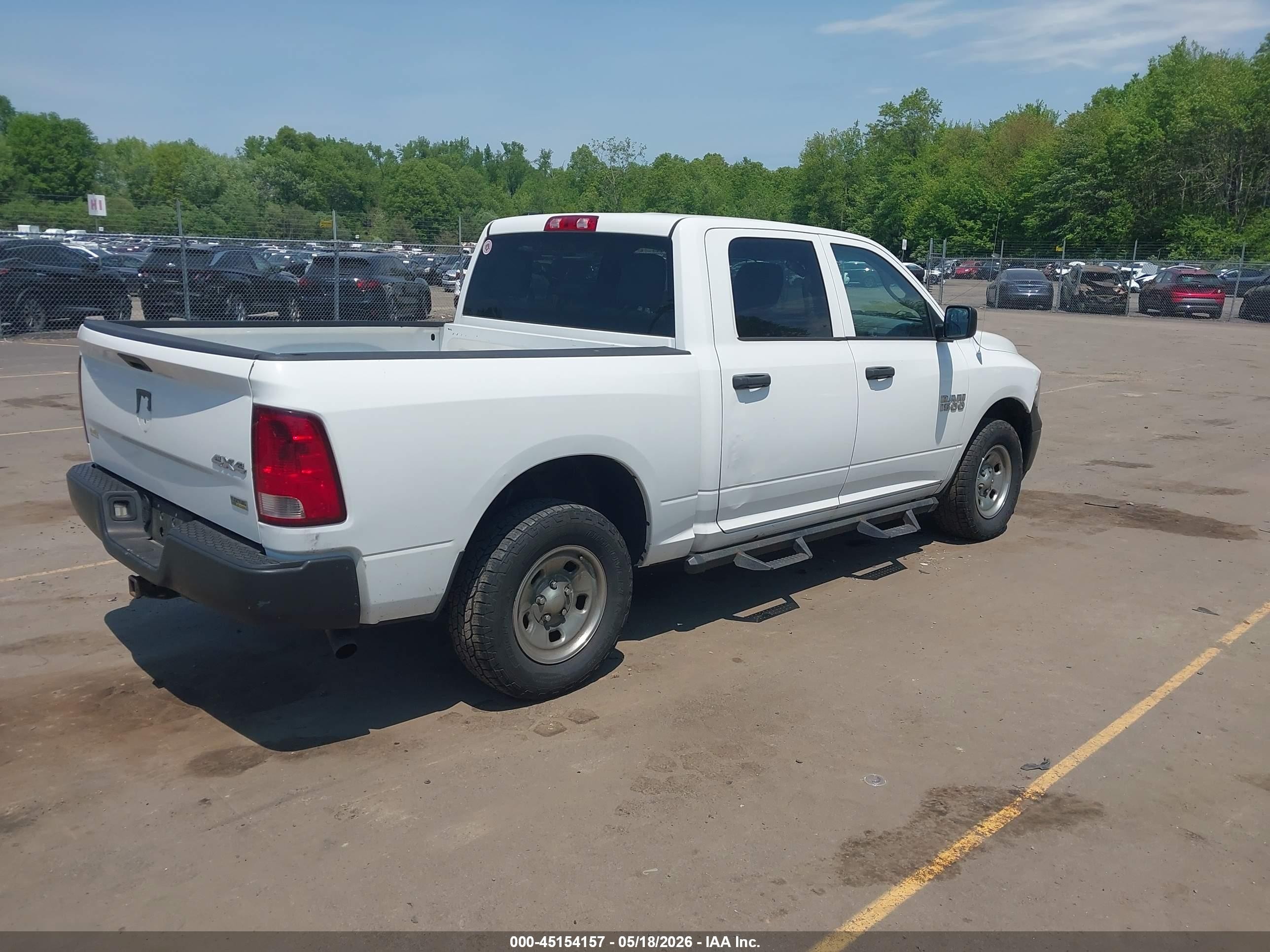 2013 Ram 1500 Tradesman White vin: 1C6RR7KG8DS694602