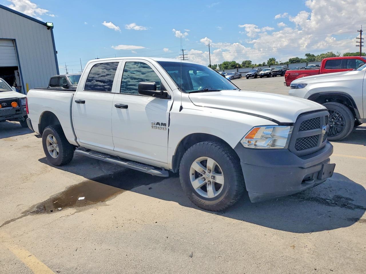 2015 Ram 1500 St White vin: 1C6RR7KG8FS723521