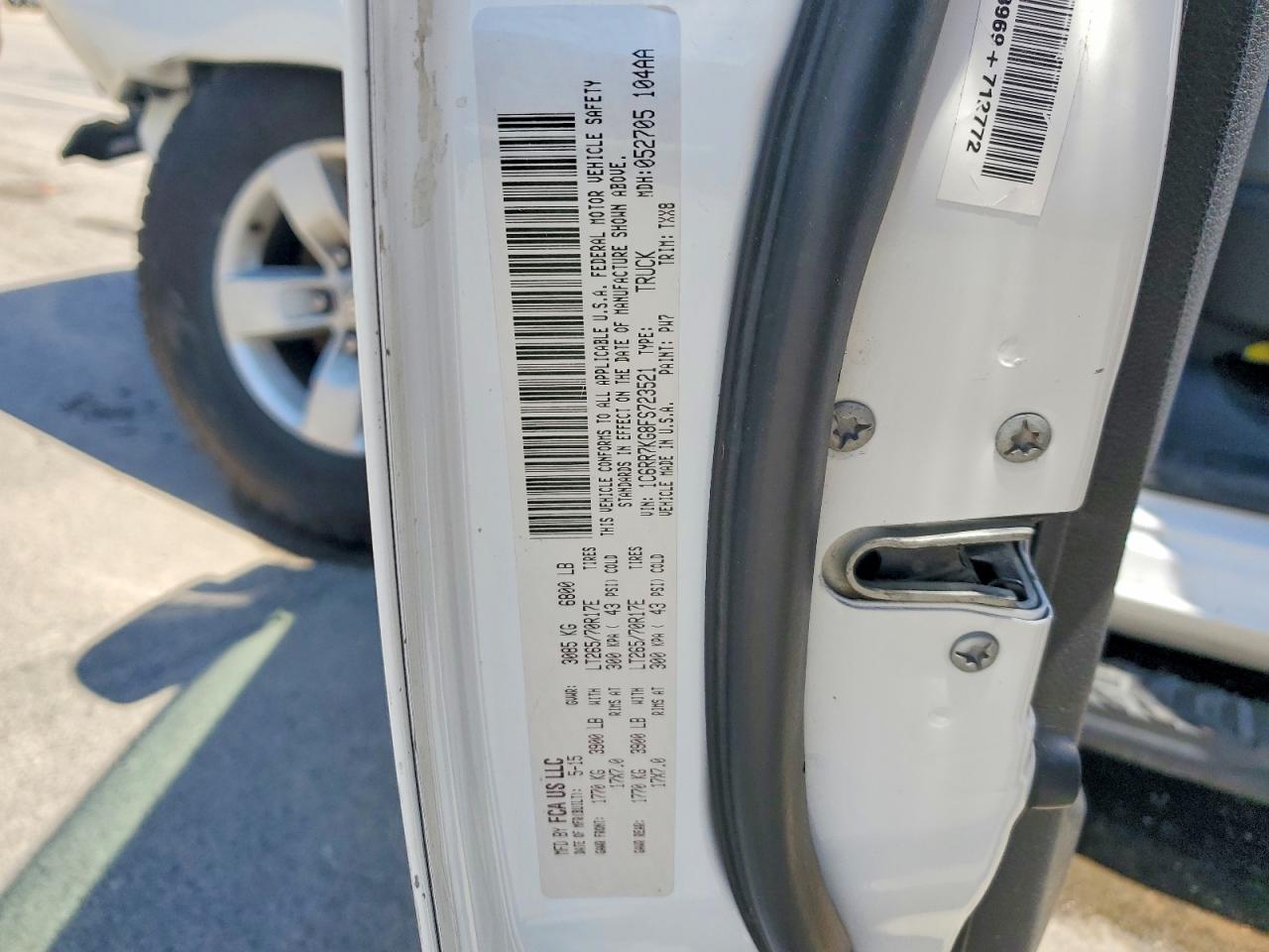 2015 Ram 1500 St White vin: 1C6RR7KG8FS723521