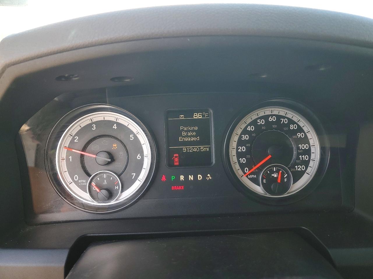 2015 Ram 1500 St White vin: 1C6RR7KG8FS723521