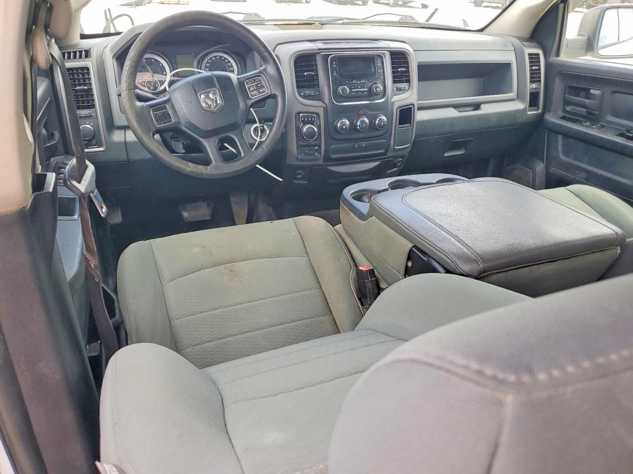 2015 Ram 1500 St White vin: 1C6RR7KG9FS575394