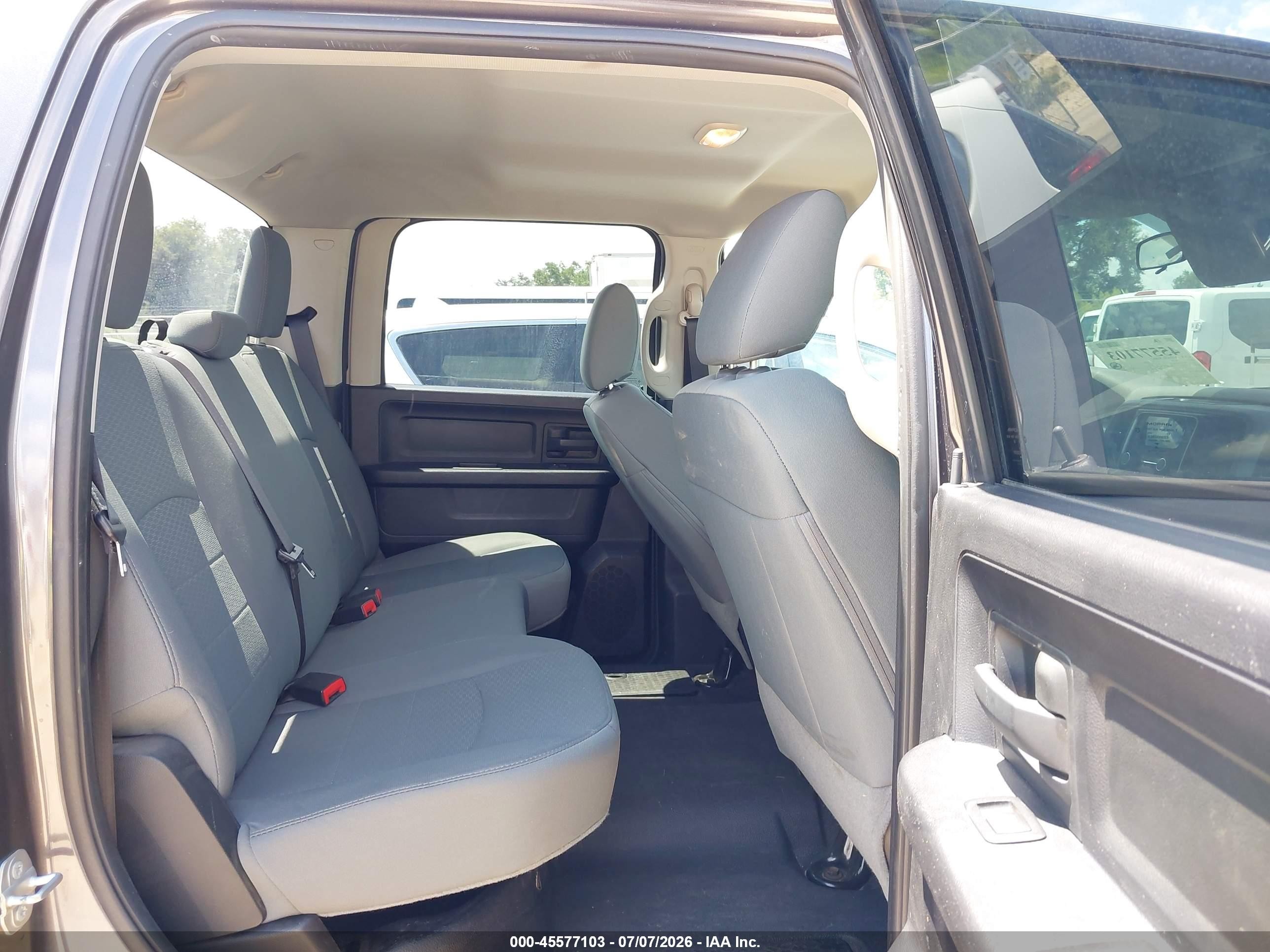 2015 Ram 1500 Tradesman Gray vin: 1C6RR7KG9FS789561
