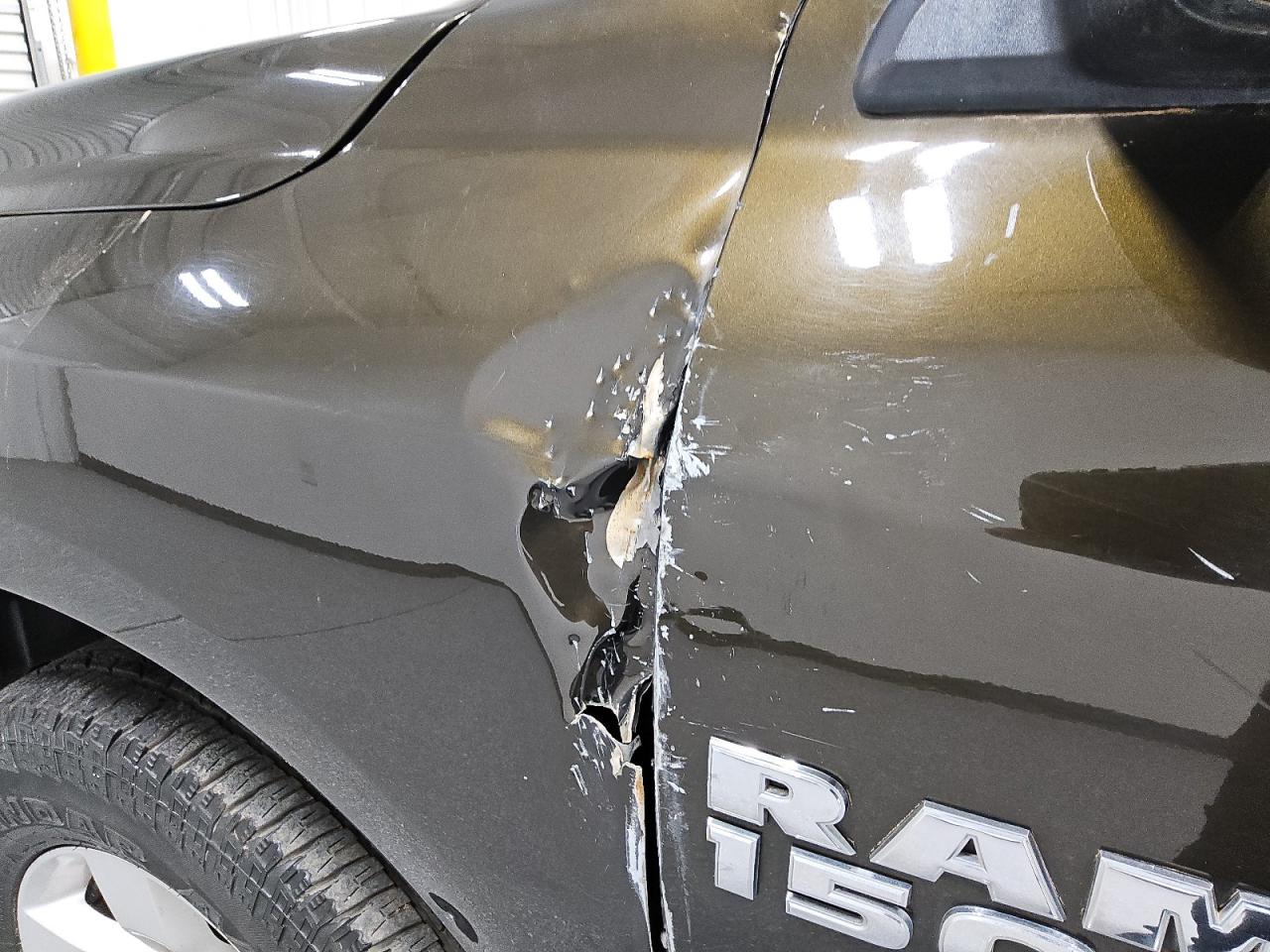2013 Ram 1500 St Brown vin: 1C6RR7KGXDS666574 Damage: Left Front Fender, Severe Damage, Replacement Required
