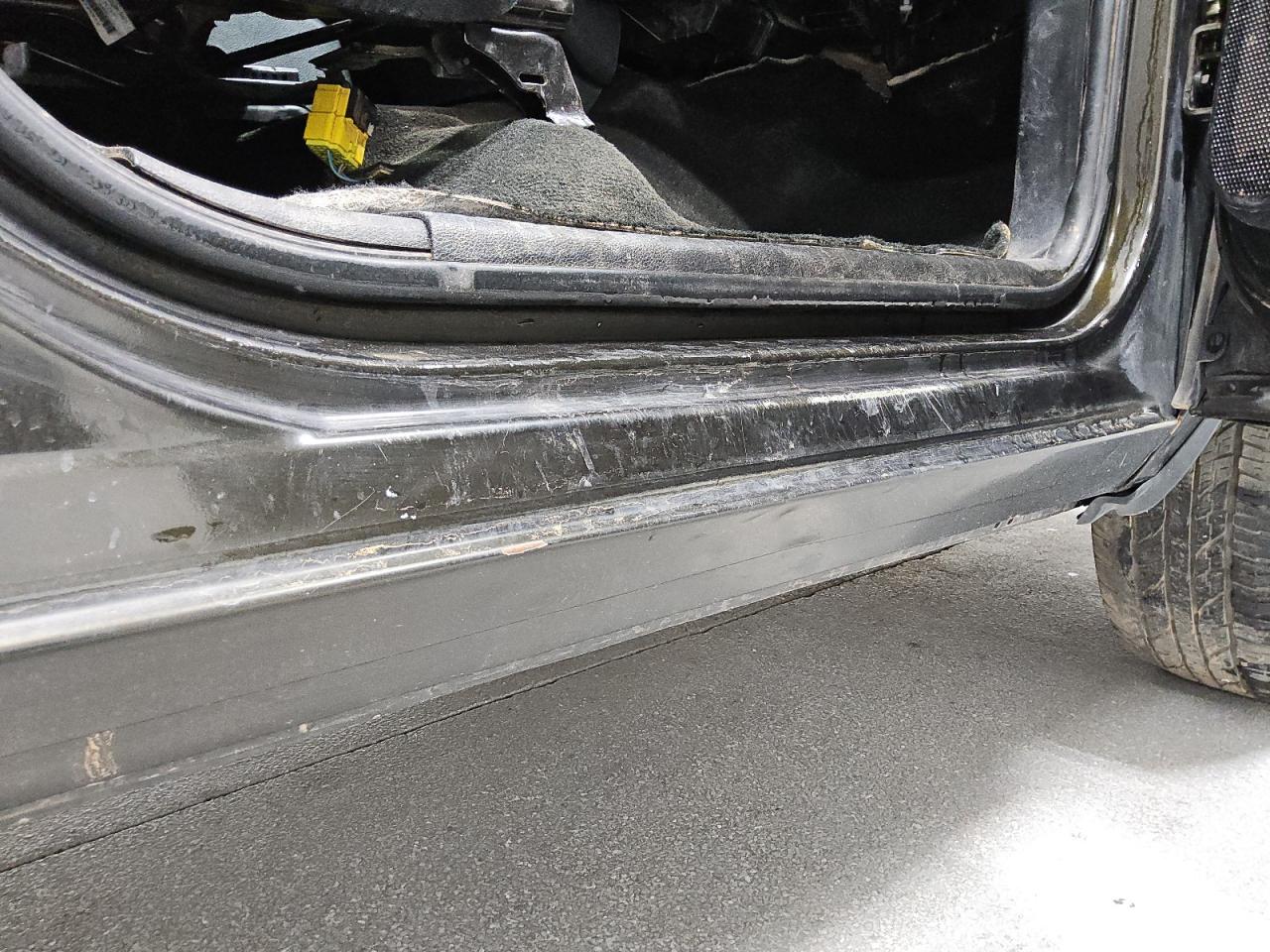 2013 Ram 1500 St Brown vin: 1C6RR7KGXDS666574 Damage: Right Rocker Panel, Dent(S) W/ Paint Dmg, 1 To 2 Inches