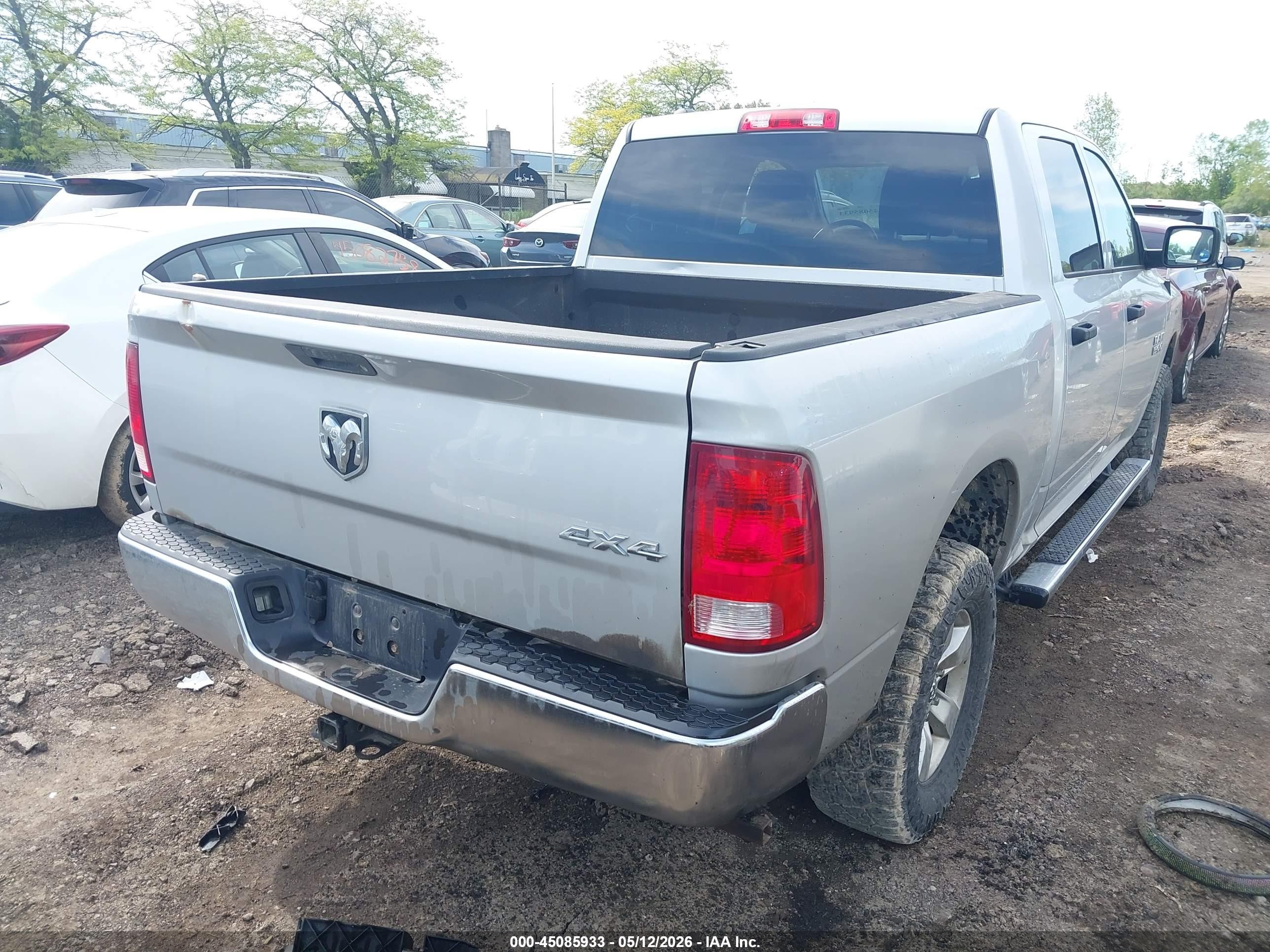 2015 Ram 1500 St Silver vin: 1C6RR7KGXFS774308