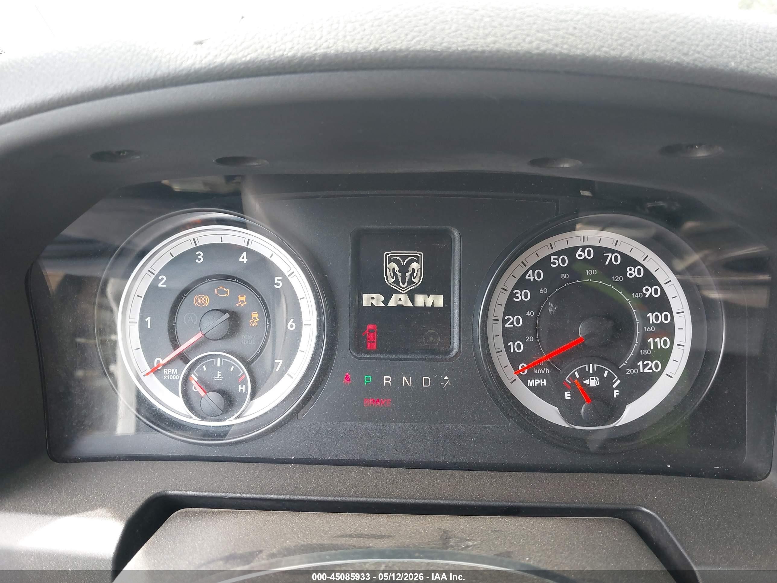 2015 Ram 1500 St Silver vin: 1C6RR7KGXFS774308