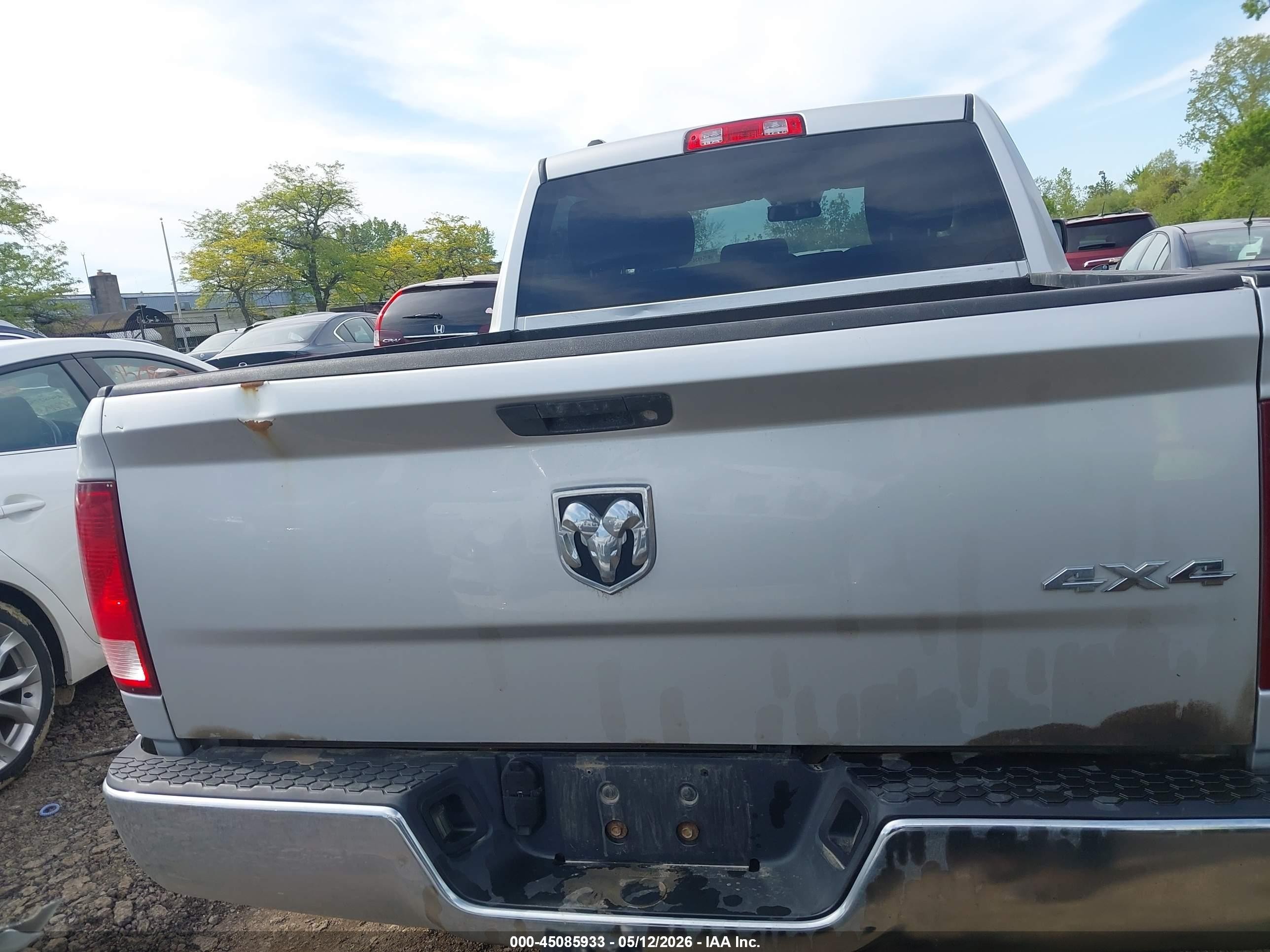 2015 Ram 1500 St Silver vin: 1C6RR7KGXFS774308