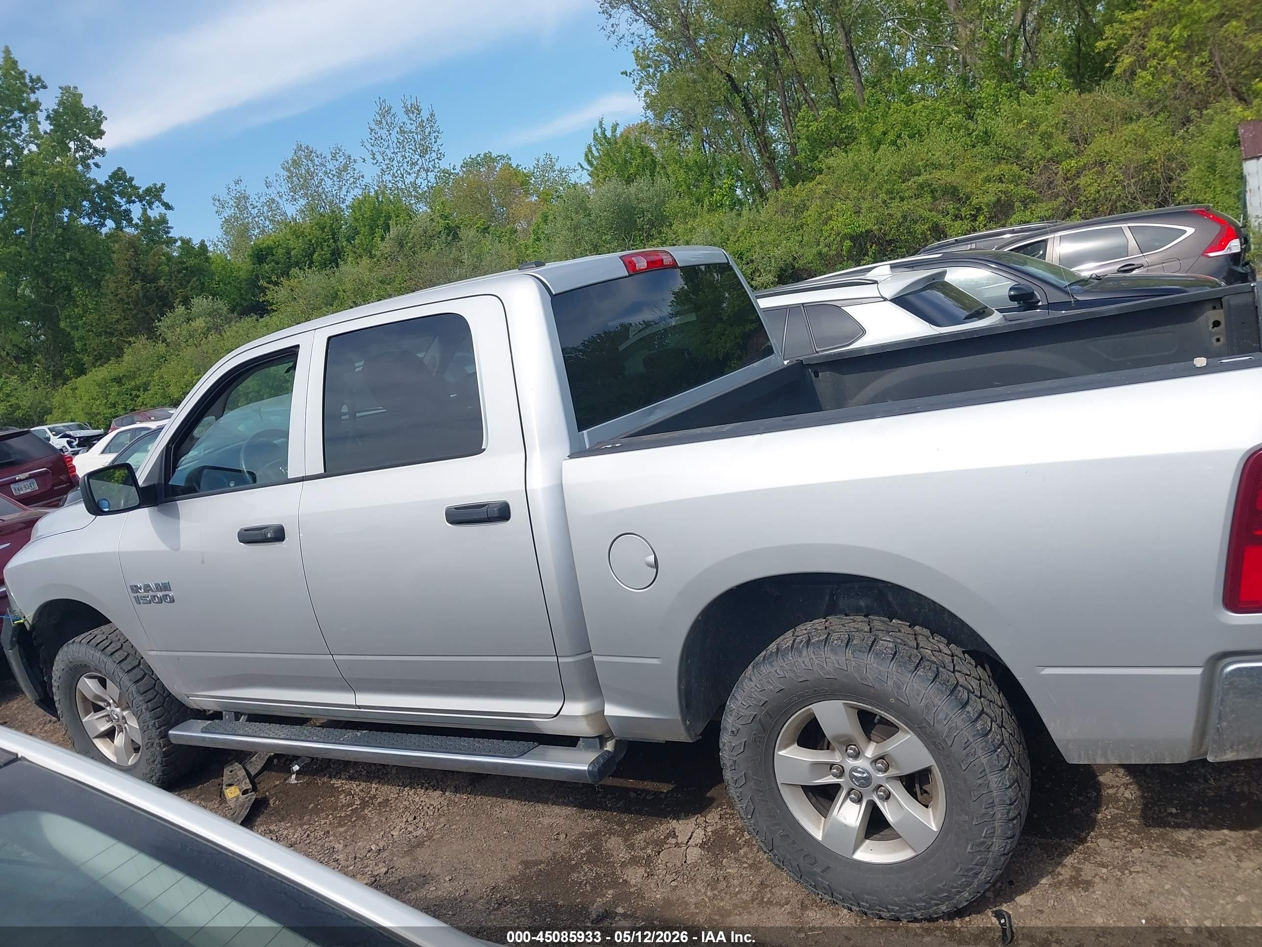 2015 Ram 1500 St Silver vin: 1C6RR7KGXFS774308