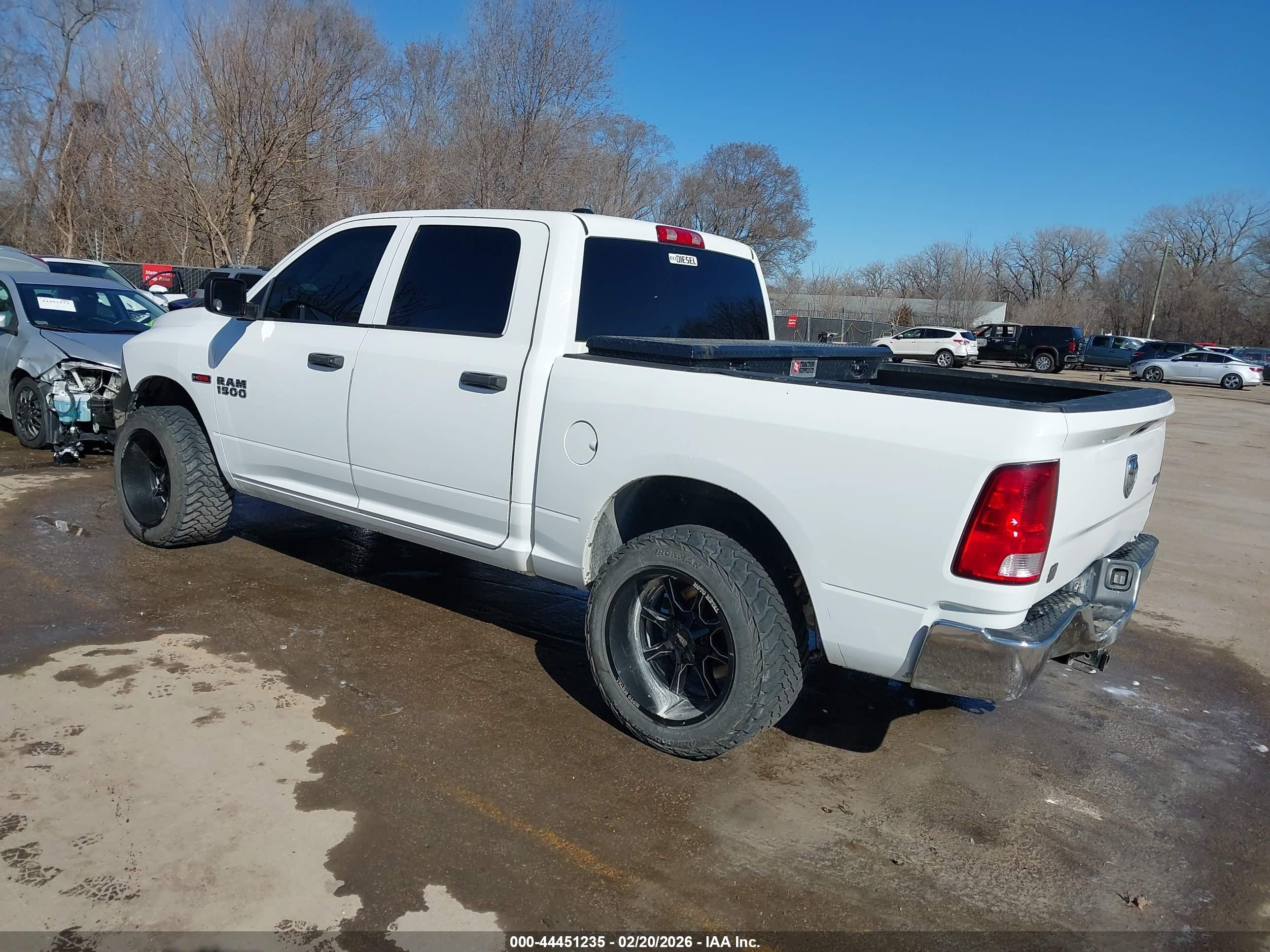 2015 Ram 1500 Tradesman White vin: 1C6RR7KM0FS662008
