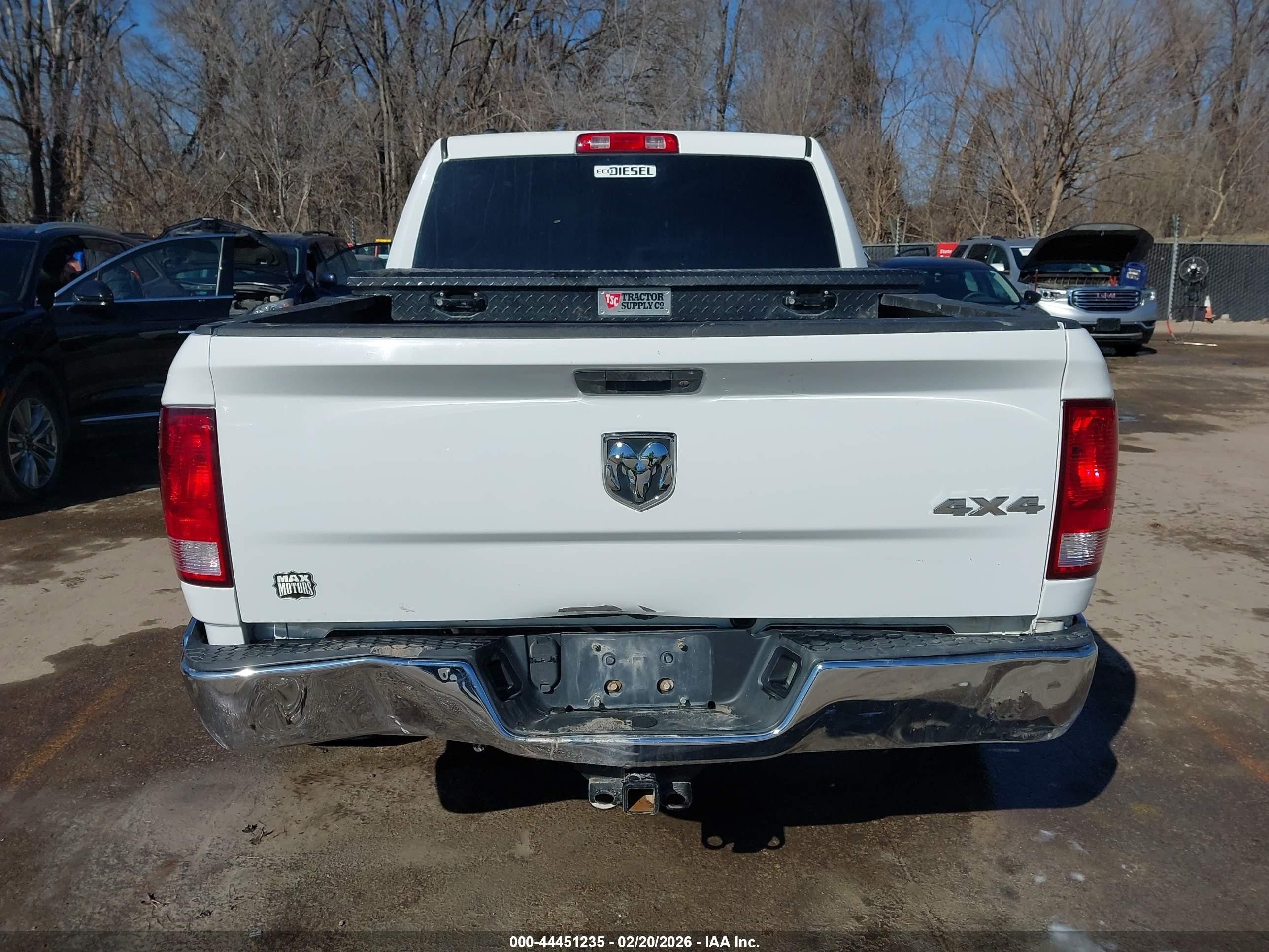 2015 Ram 1500 Tradesman White vin: 1C6RR7KM0FS662008