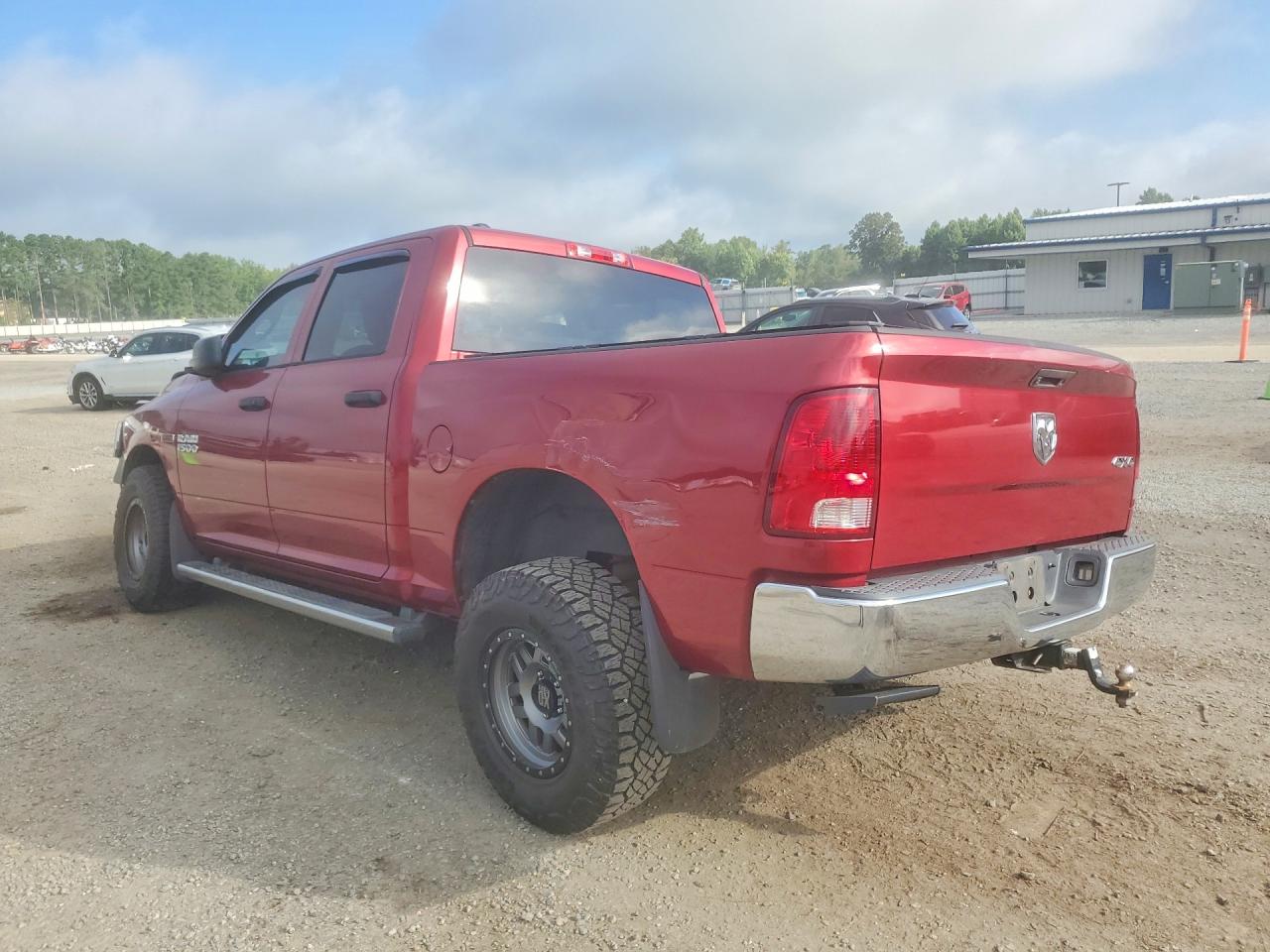 2014 Ram 1500 St Red vin: 1C6RR7KM4ES304201