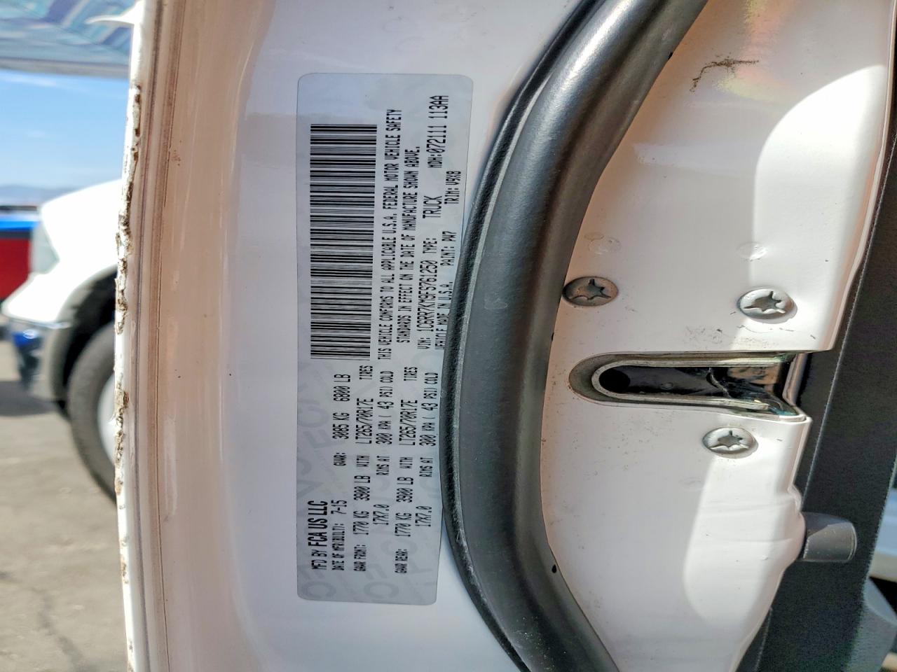 2015 Ram 1500 St White vin: 1C6RR7KM9FS761250