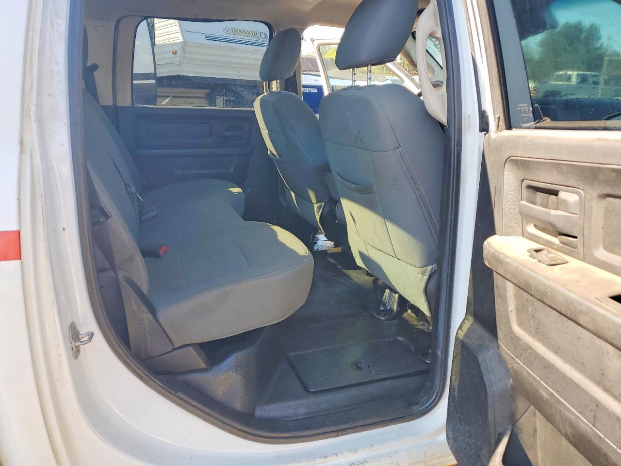 2013 Ram 1500 St Белый vin: 1C6RR7KP2DS632192