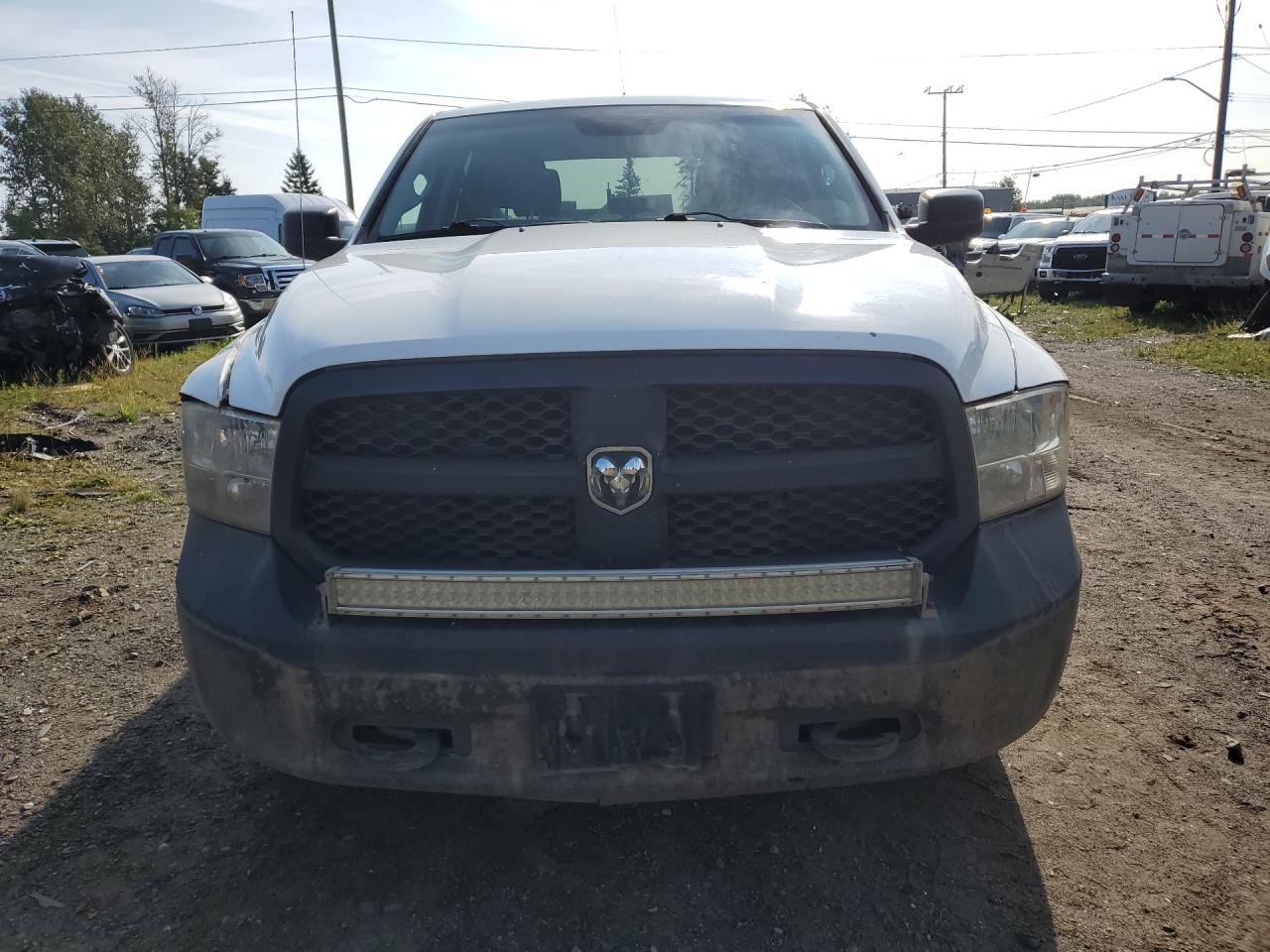 2013 Ram 1500 St Белый vin: 1C6RR7KP2DS632192 Damage: Hood, Chipped, 1