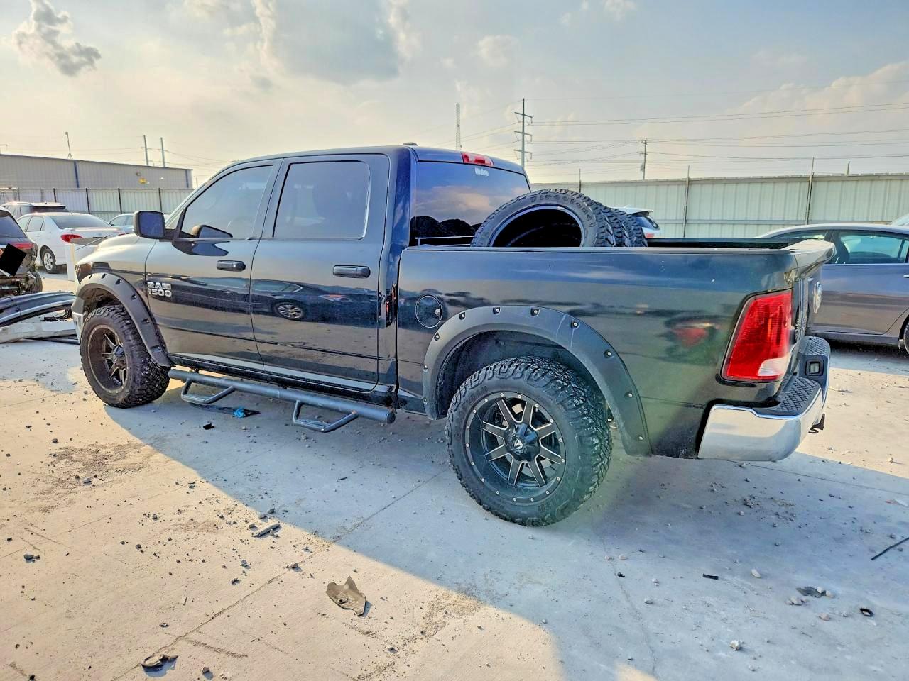 2013 Ram 1500 Tradesman Black vin: 1C6RR7KT0DS552936