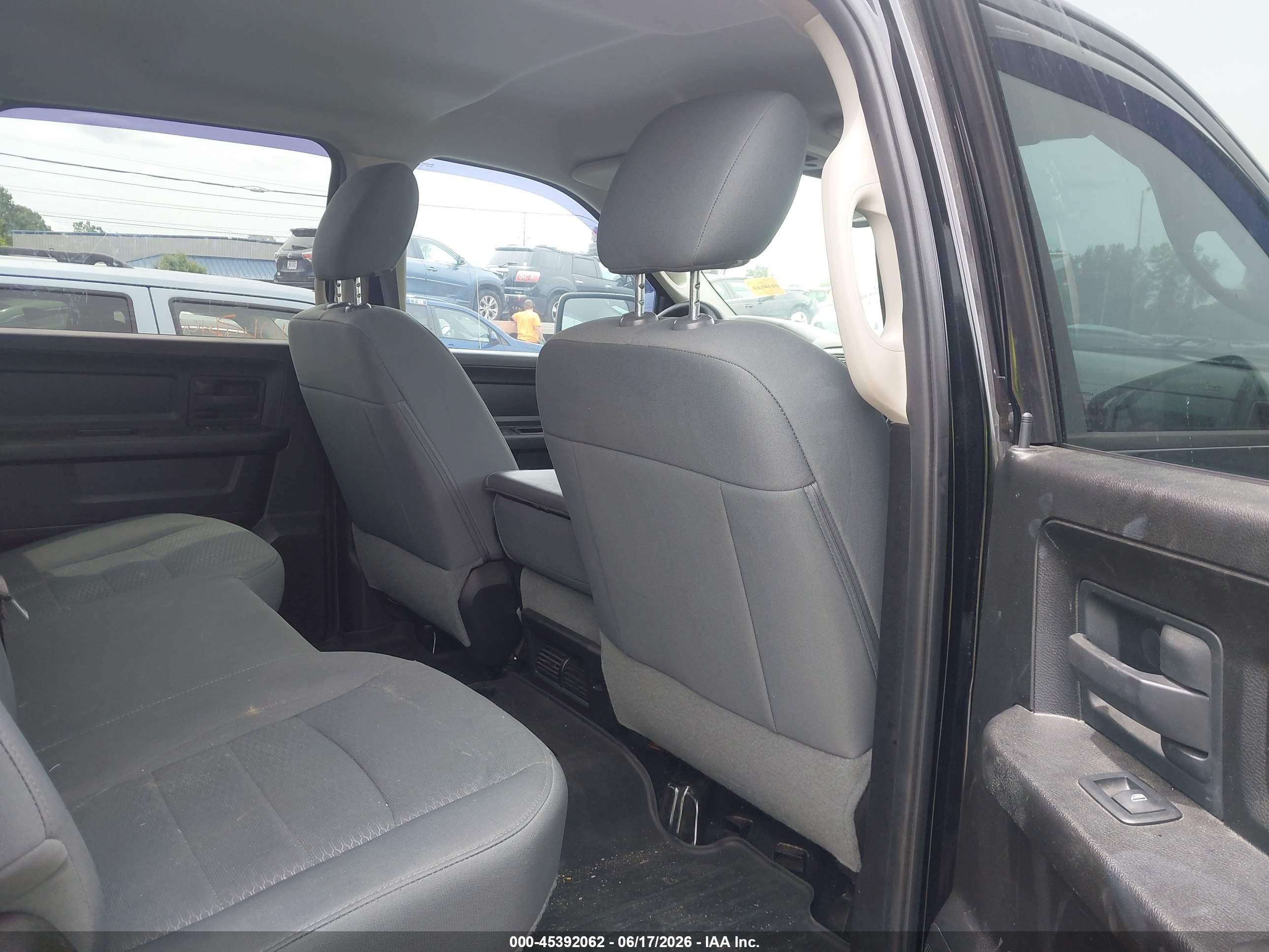 2015 Ram 1500 Express Black vin: 1C6RR7KT0FS556391