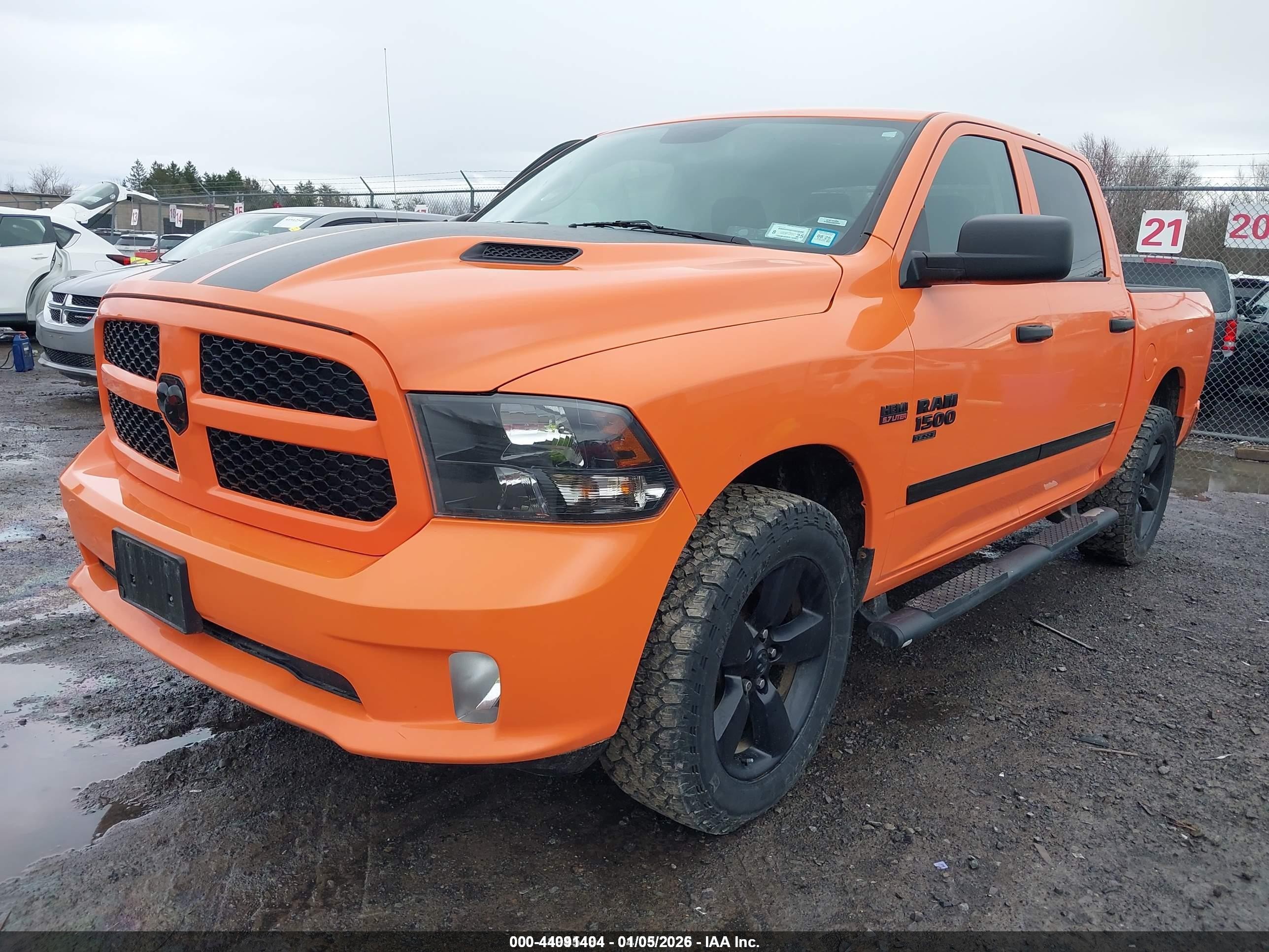 2019 Ram 1500 Classic St Оранжевый vin: 1C6RR7KT0KS611674