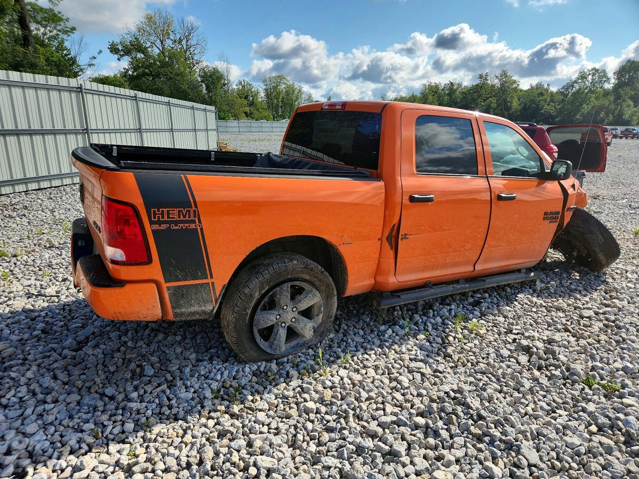 2019 Ram 1500 Classic Tradesman Orange vin: 1C6RR7KT0KS615241