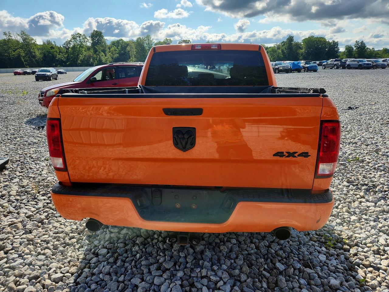 2019 Ram 1500 Classic Tradesman Orange vin: 1C6RR7KT0KS615241