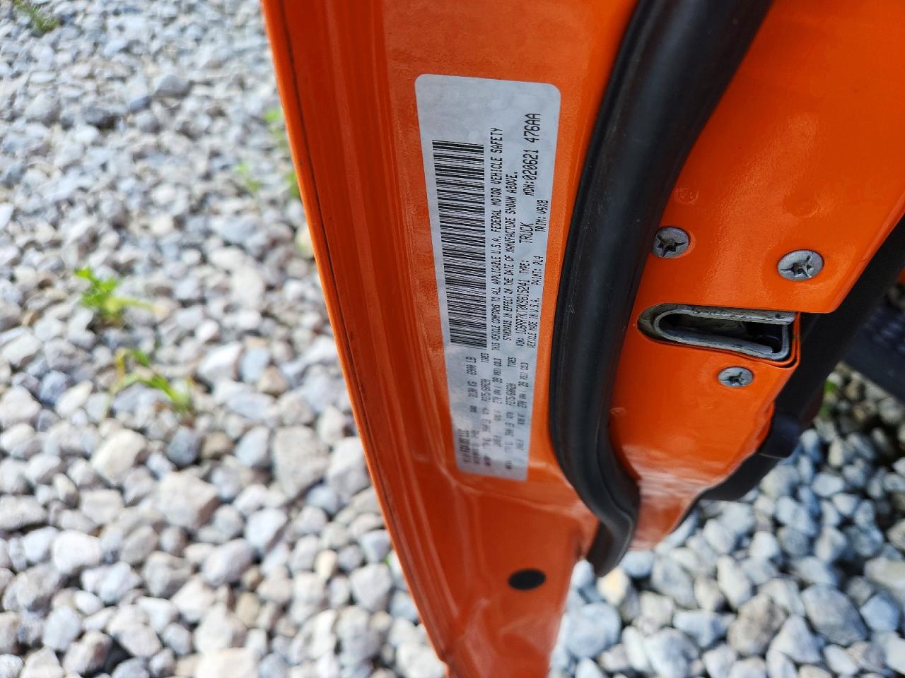 2019 Ram 1500 Classic Tradesman Orange vin: 1C6RR7KT0KS615241