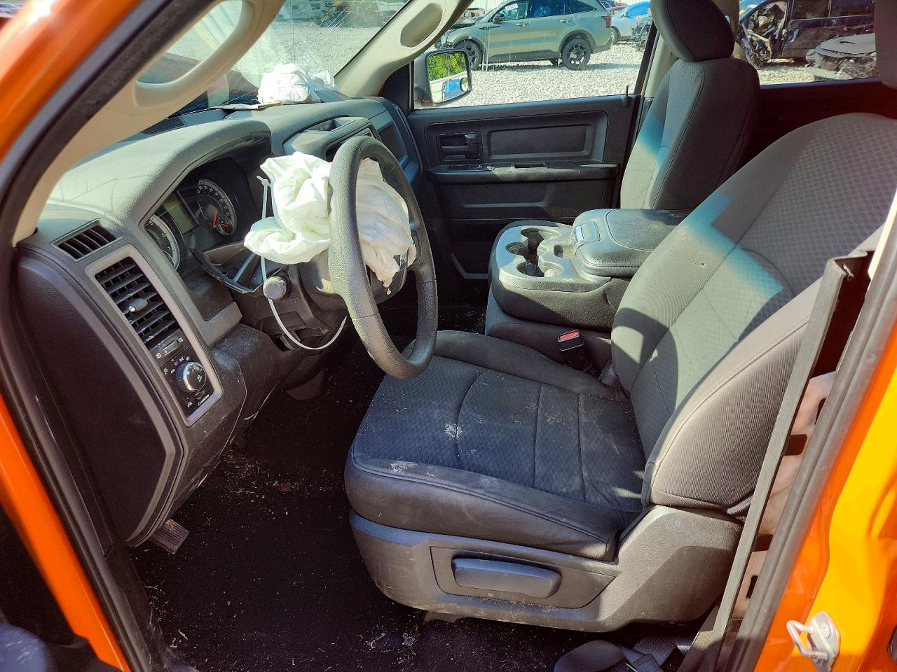 2019 Ram 1500 Classic Tradesman Orange vin: 1C6RR7KT0KS615241